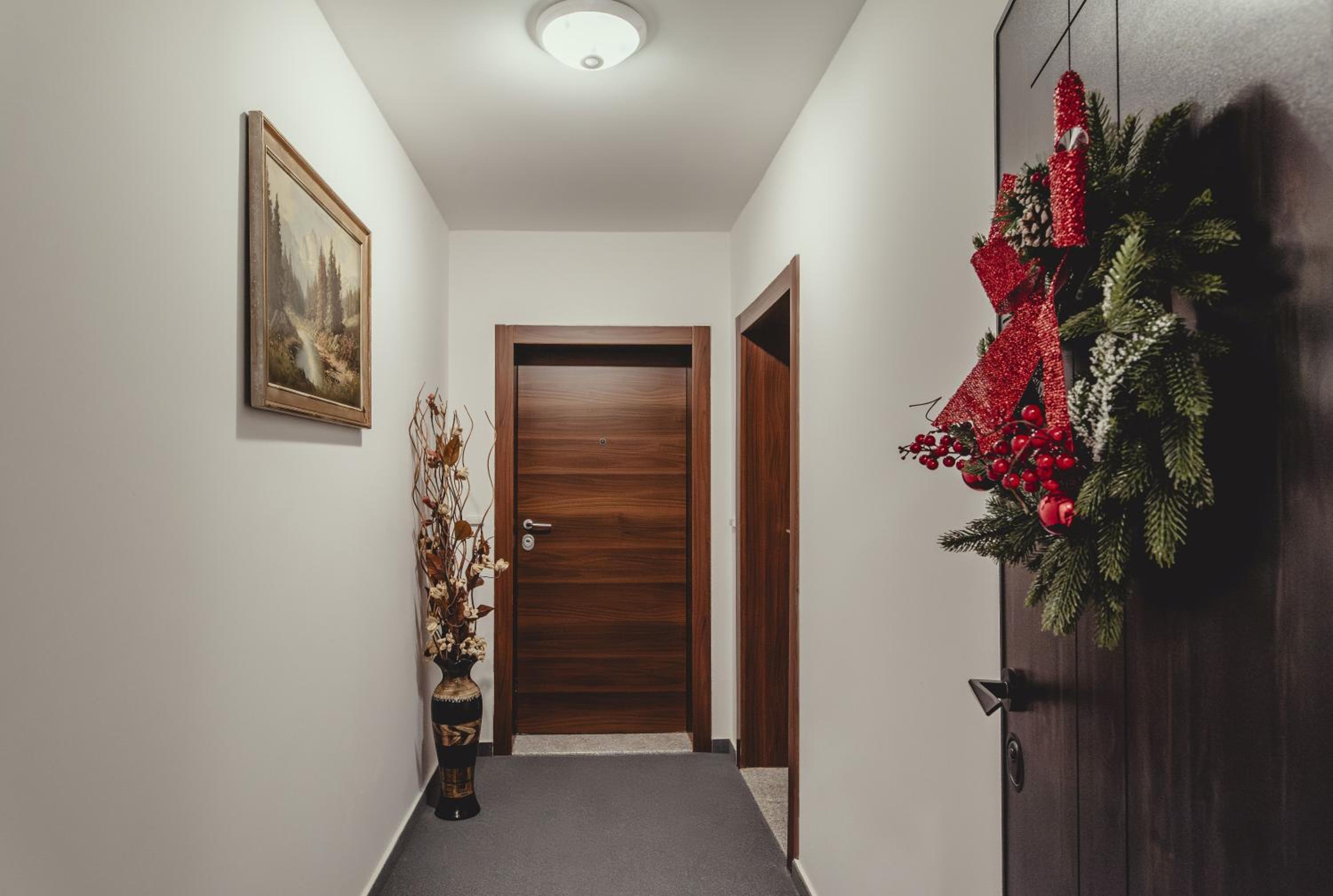 Elegant Living Ap. 2