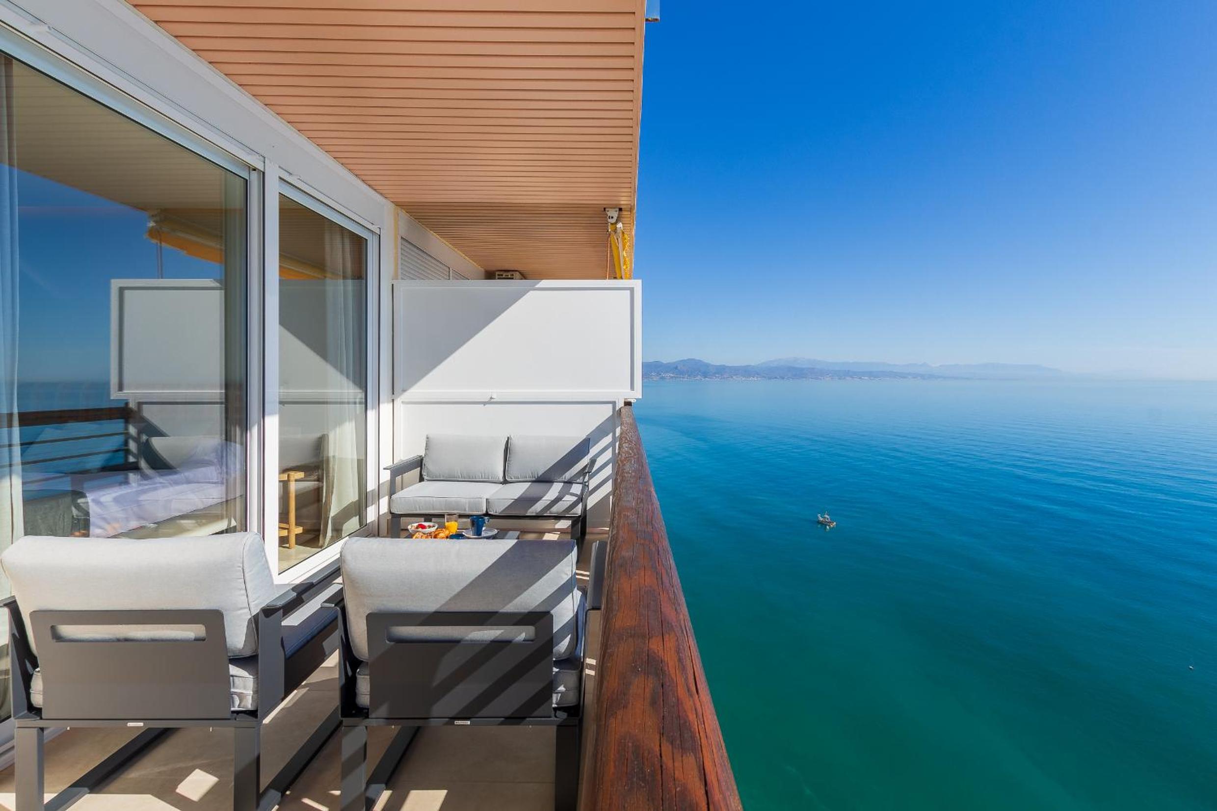 SANTA CLARA Modern & Exclusive Seafront Apartment photo 1