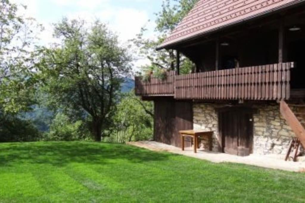 Wooden love nest view 2