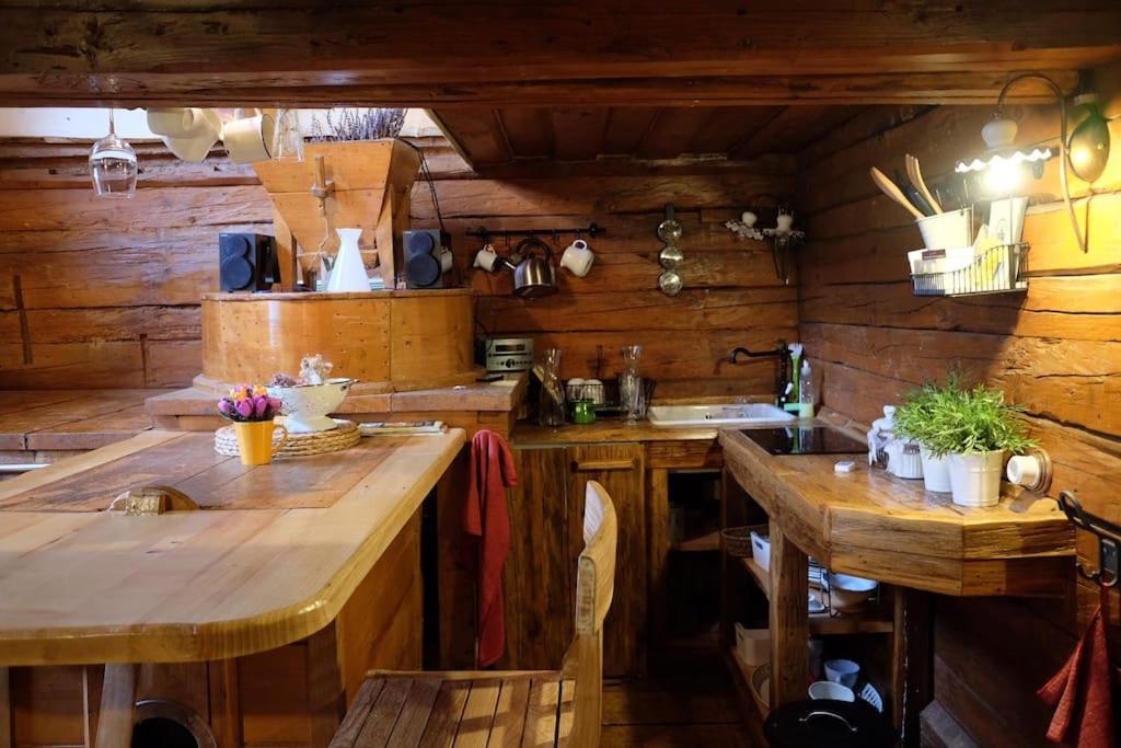 Wooden love nest view 5