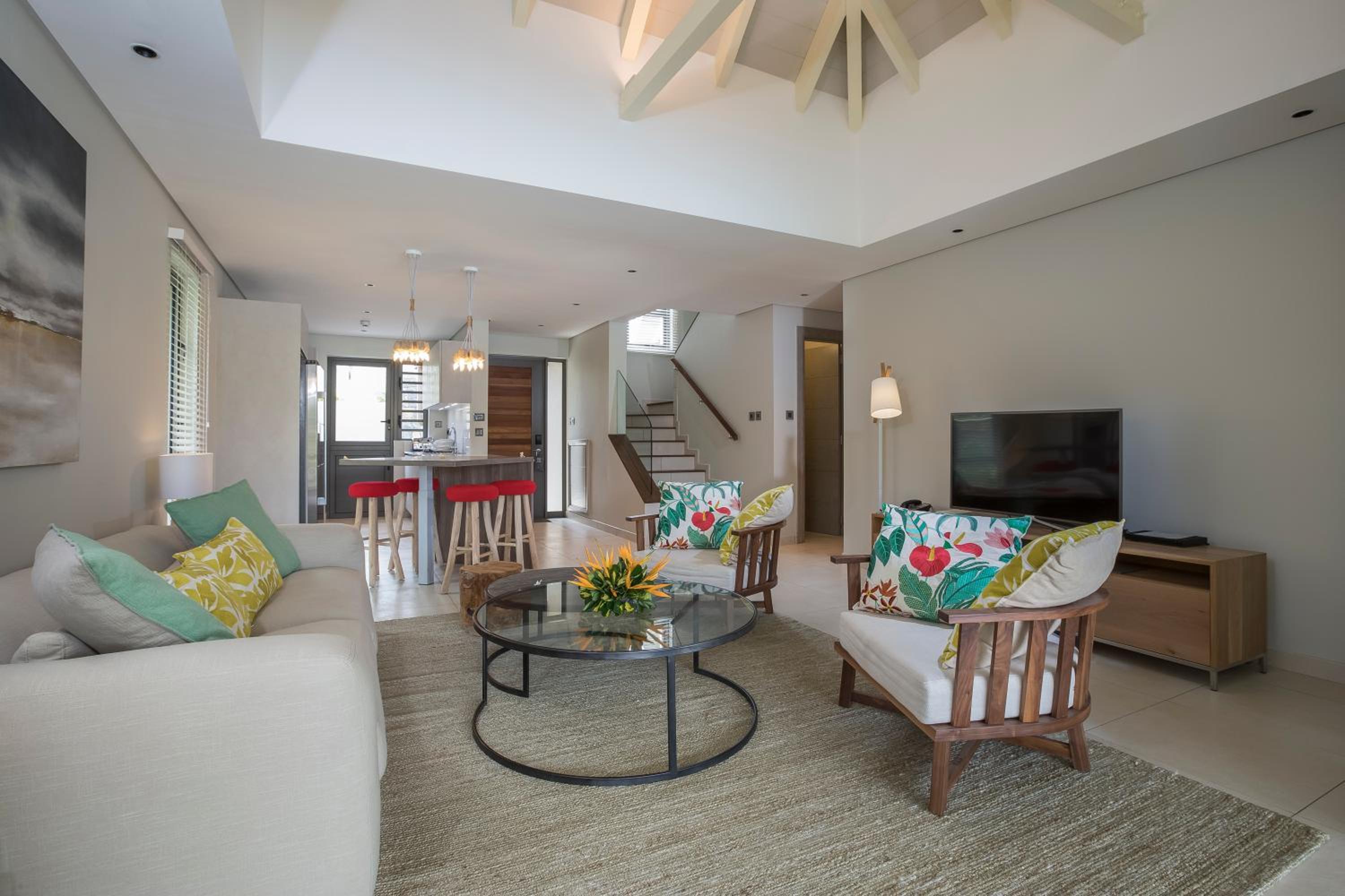 Modern Villa with Private Pool at Anahita Golf Resort photo 2