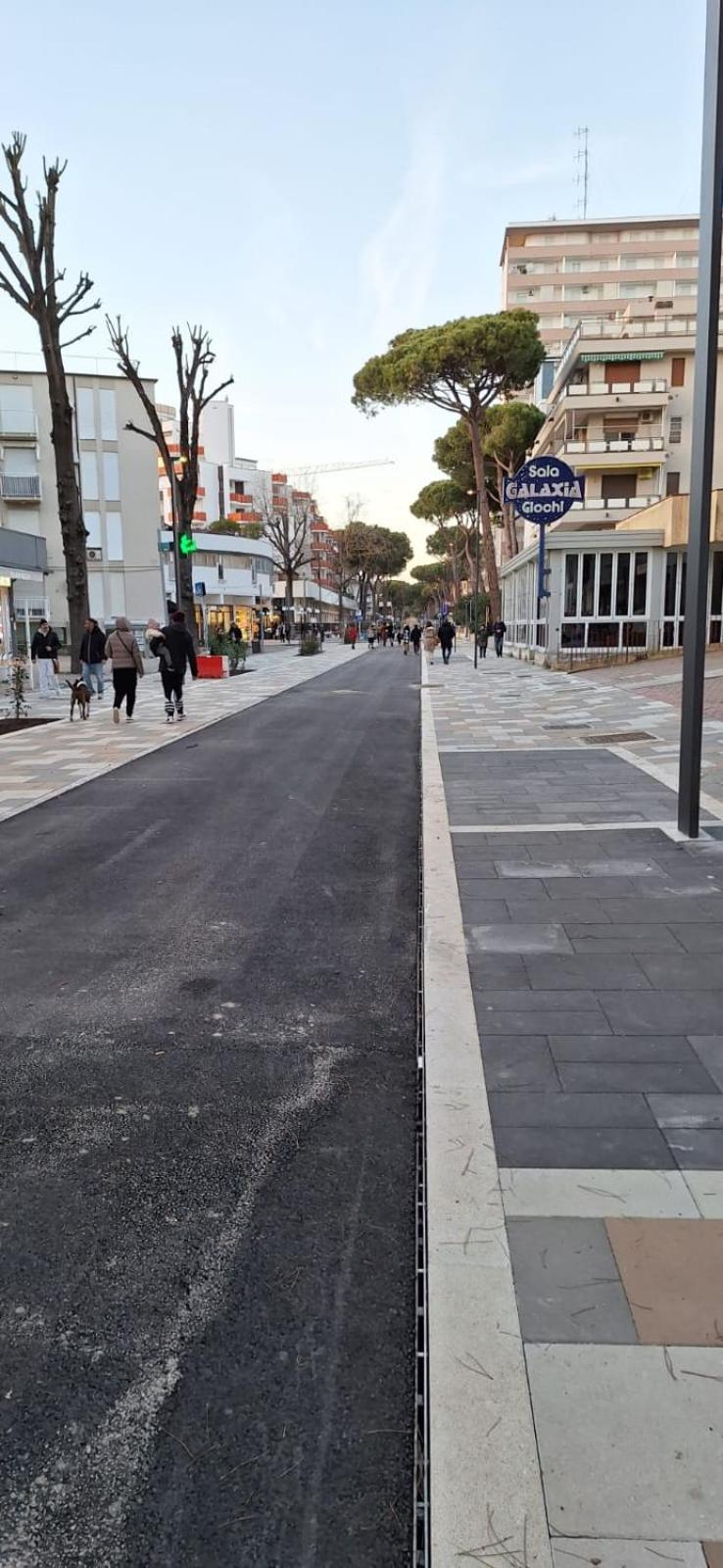 MONOLOCALE ESTENSI