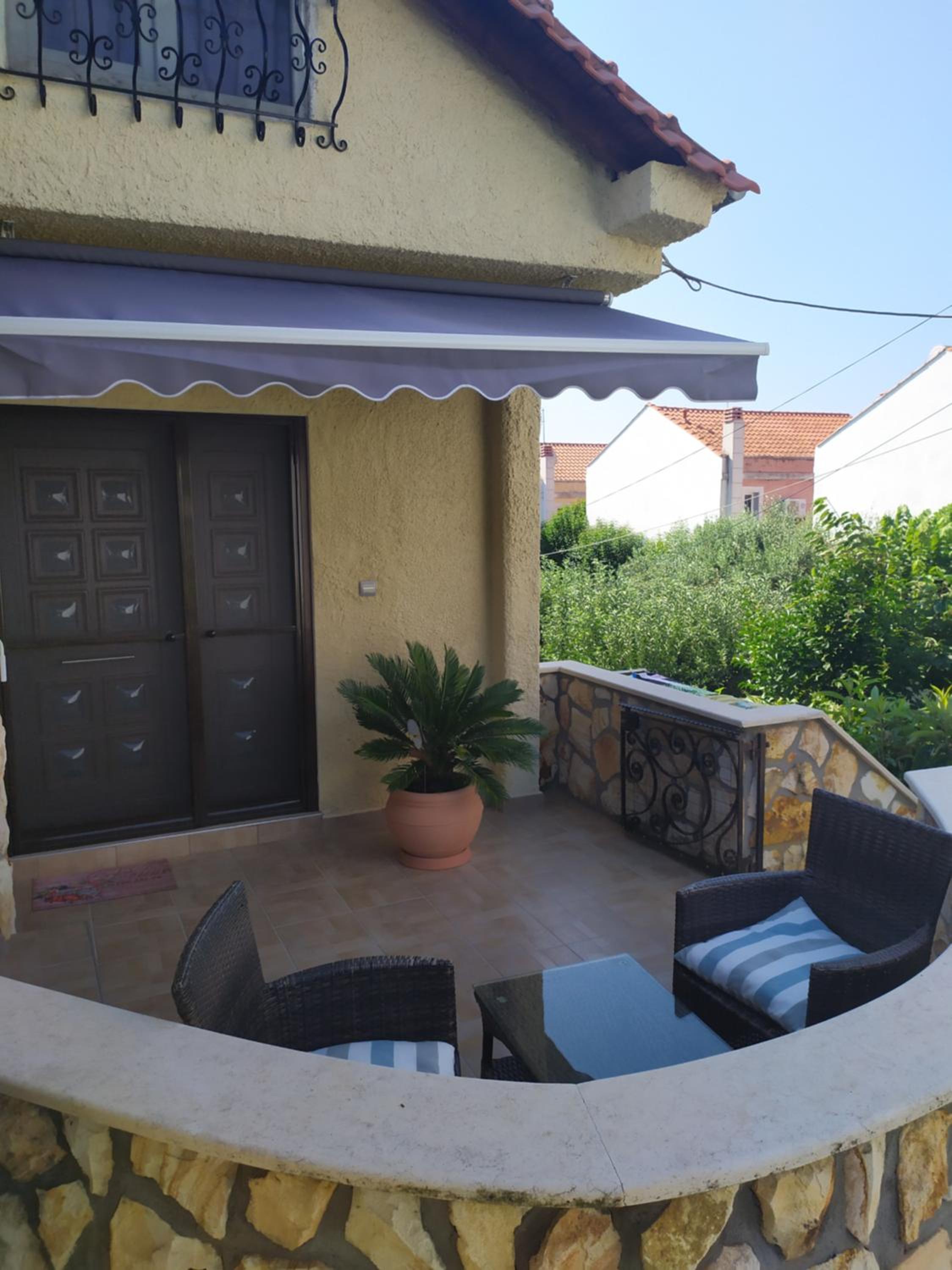 beach house Blue Sea view 2