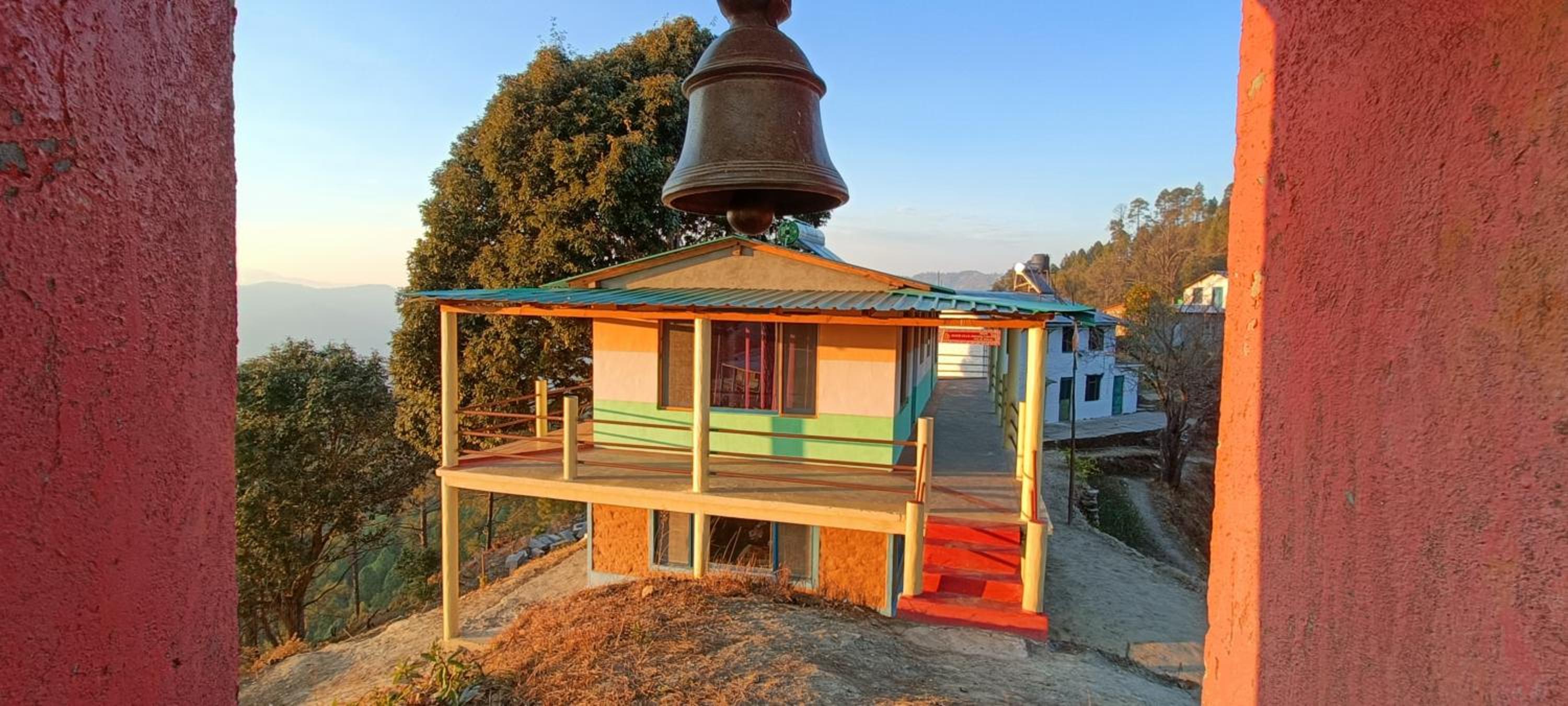 The Himalayan Heaven Homestay, Binsar view 2
