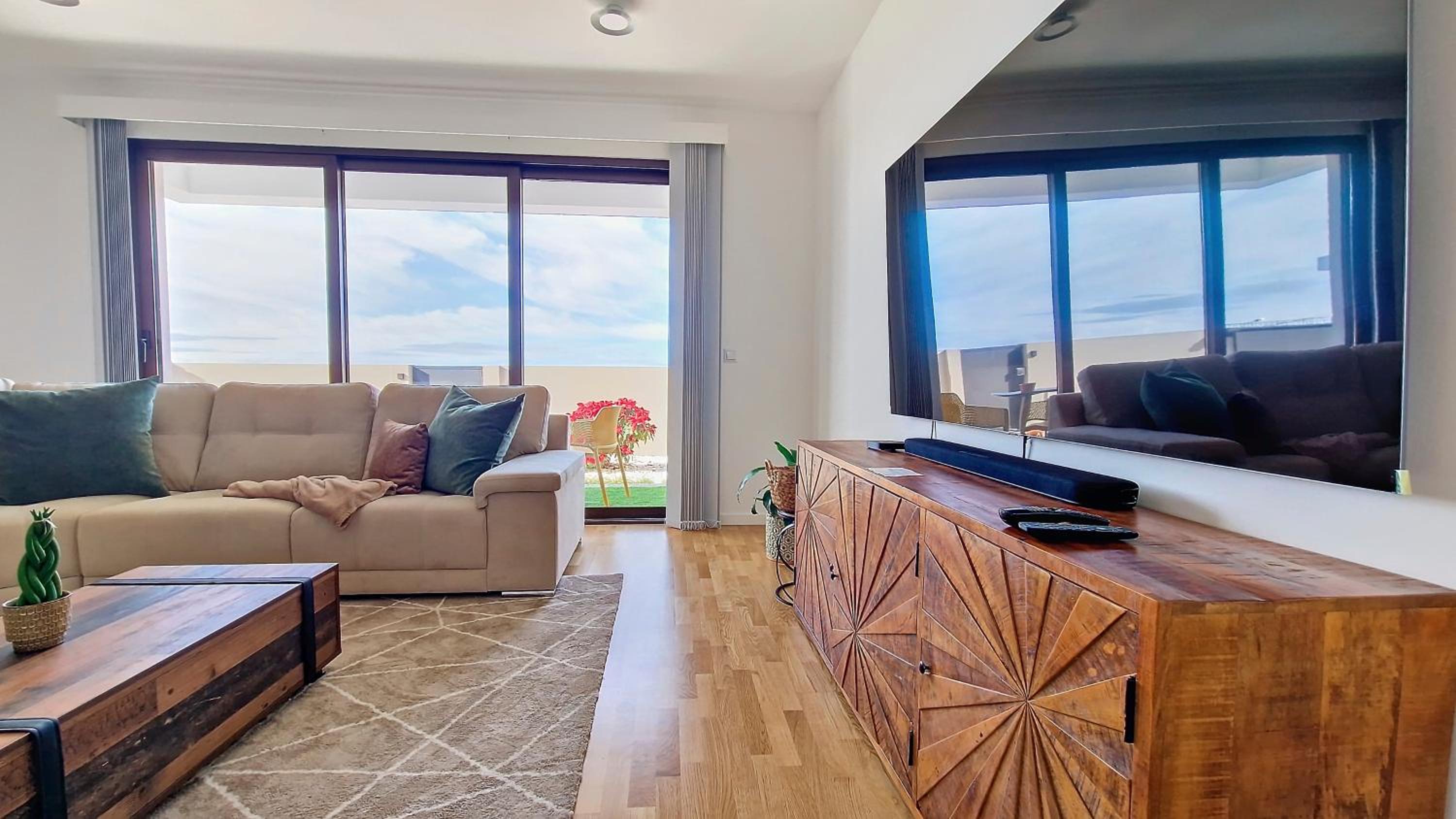 Allure Alannas Villa by LovelyStay