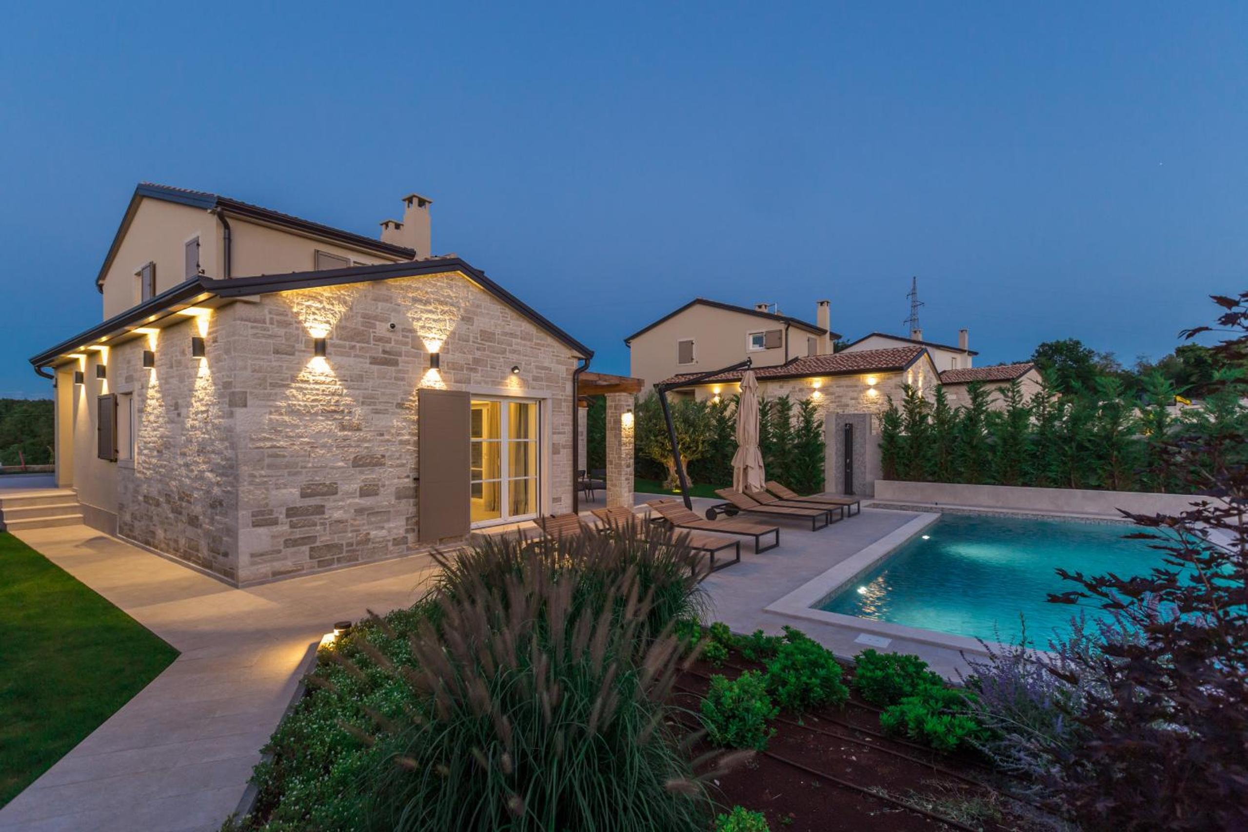Villa No18 near Poreč for 6 people with heated pool