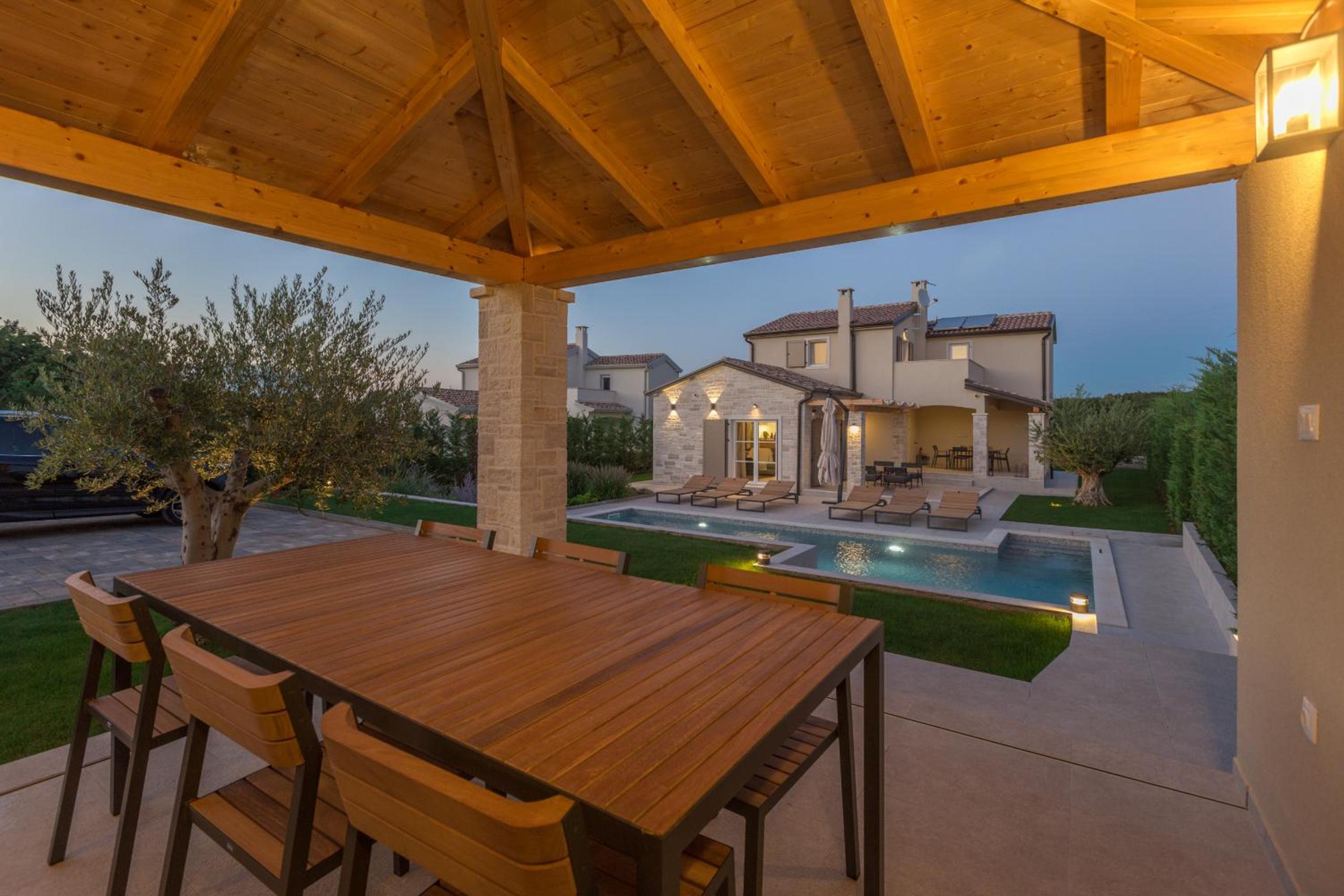 Villa No18 near Poreč for 6 people with heated pool