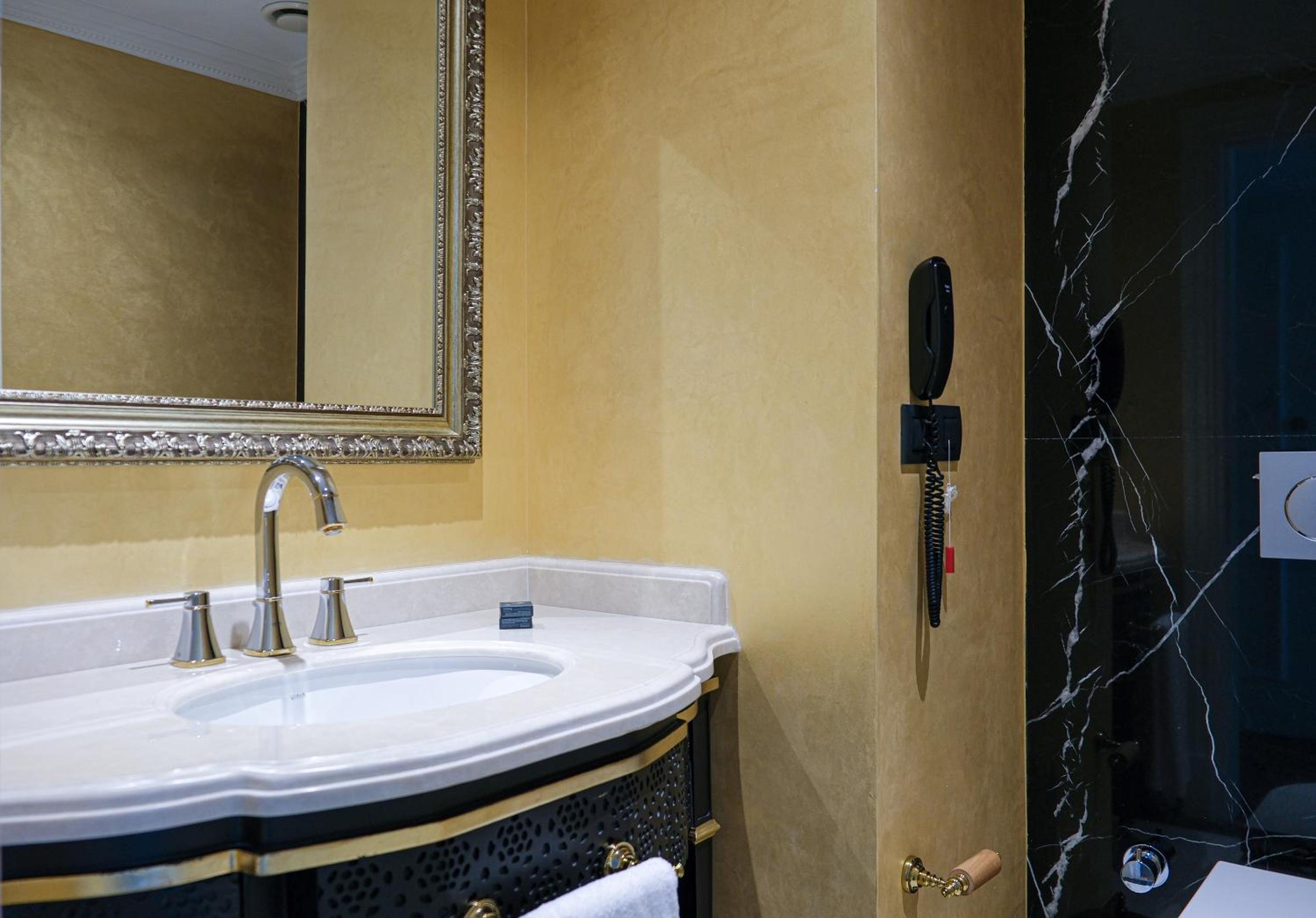 Dekalb Otel - Image 125