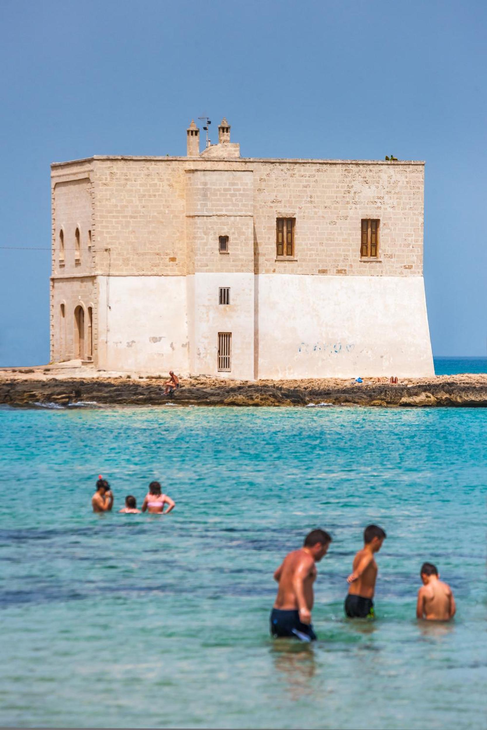 Villa Apulia with pool