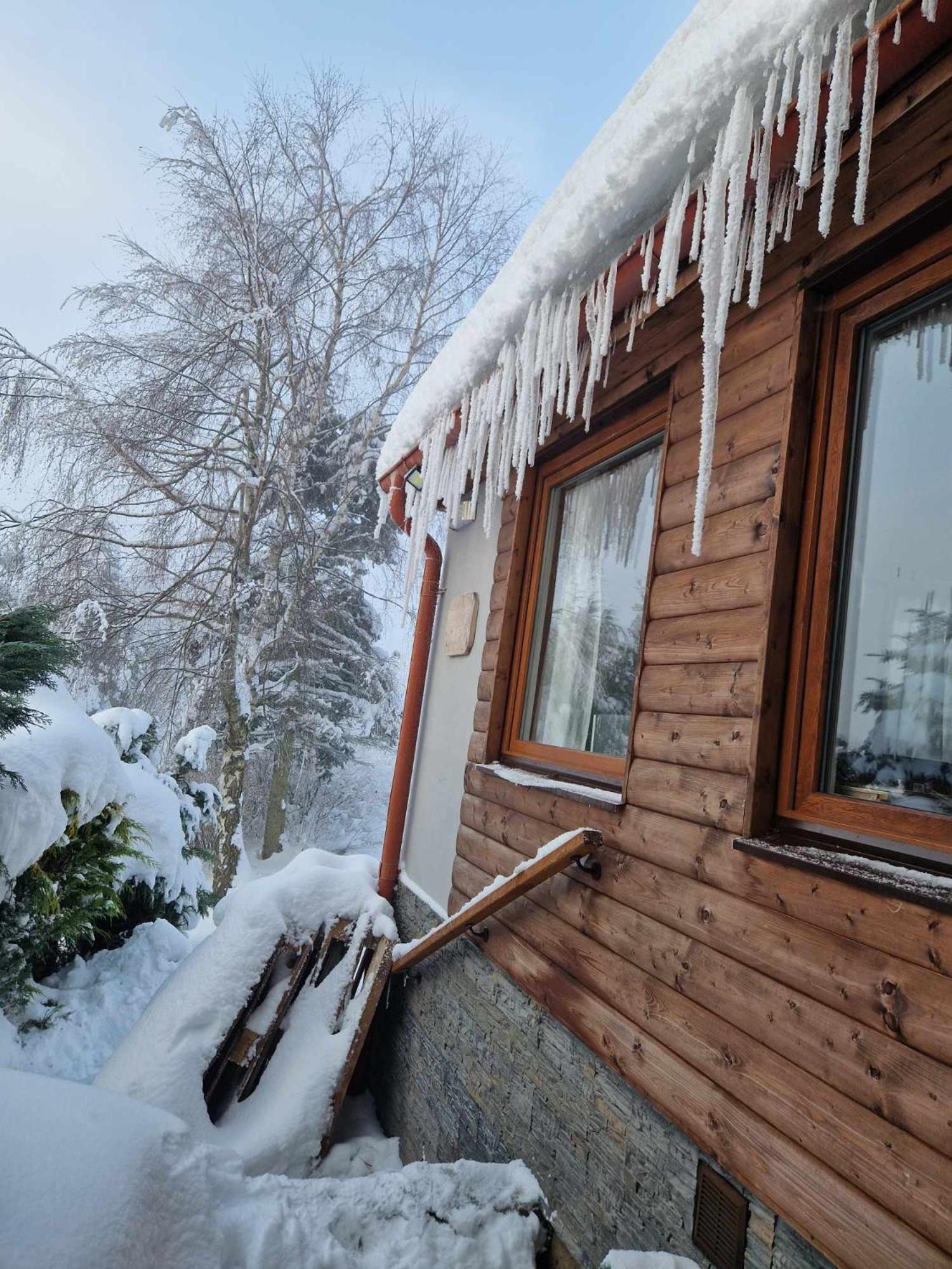 Chata Jelení dřevěnice s vlastní vířivkou