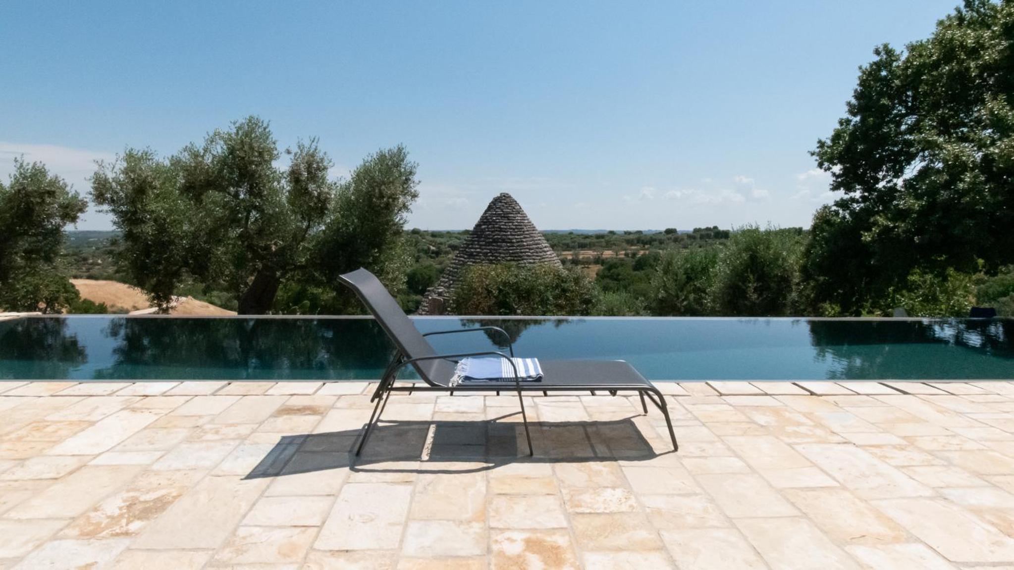 Villa Apulia with pool