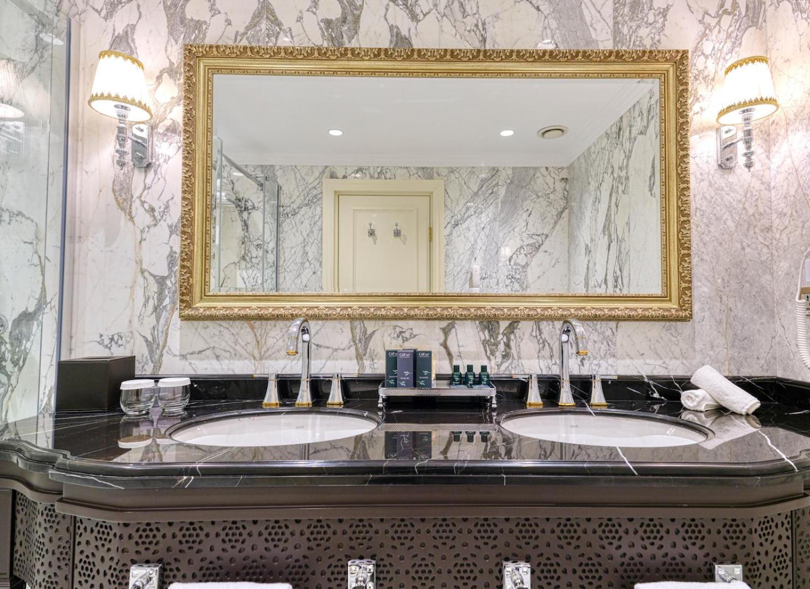 Dekalb Otel - Image 143