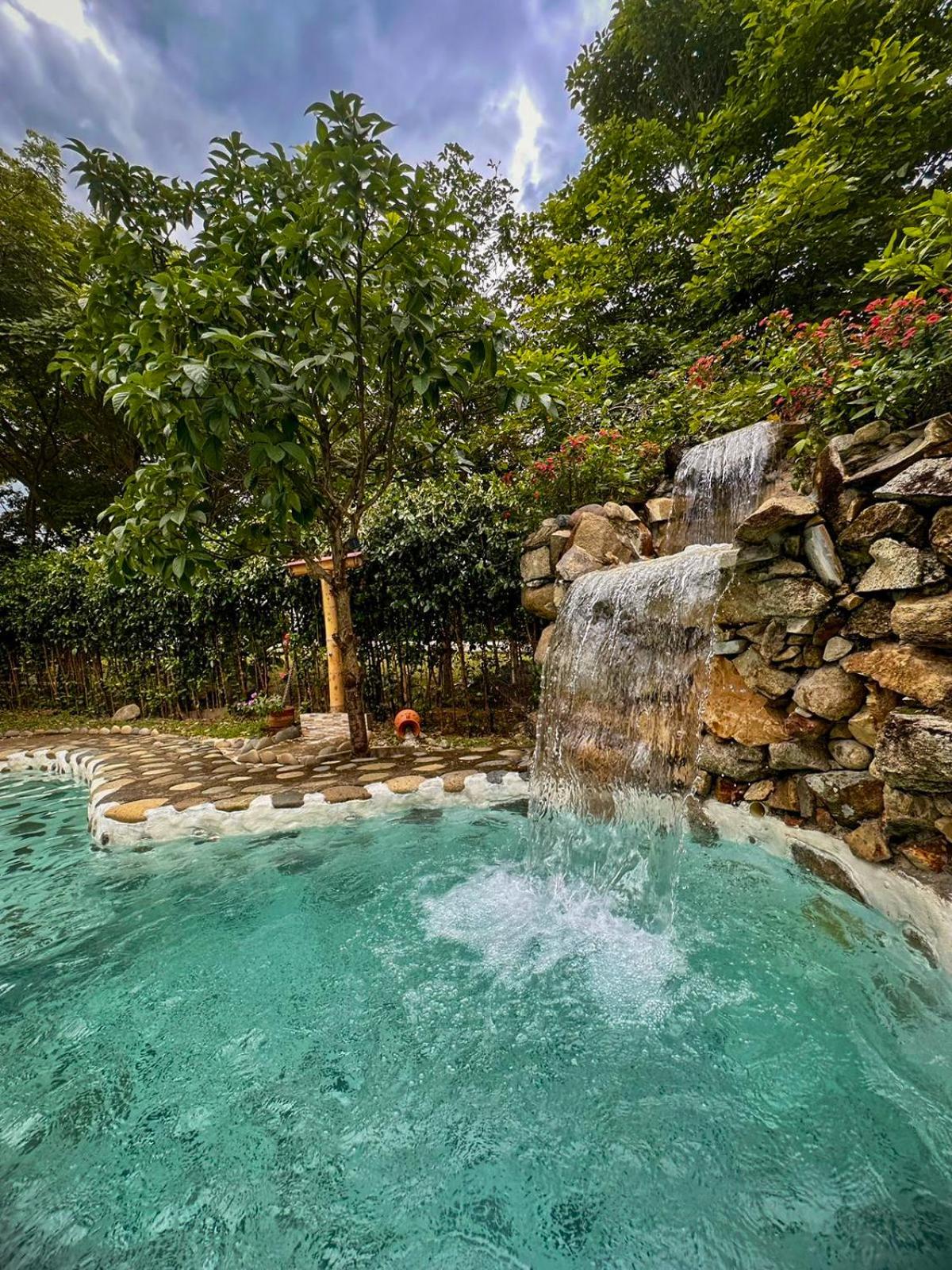 La Casa de Ariel, La Ulloa