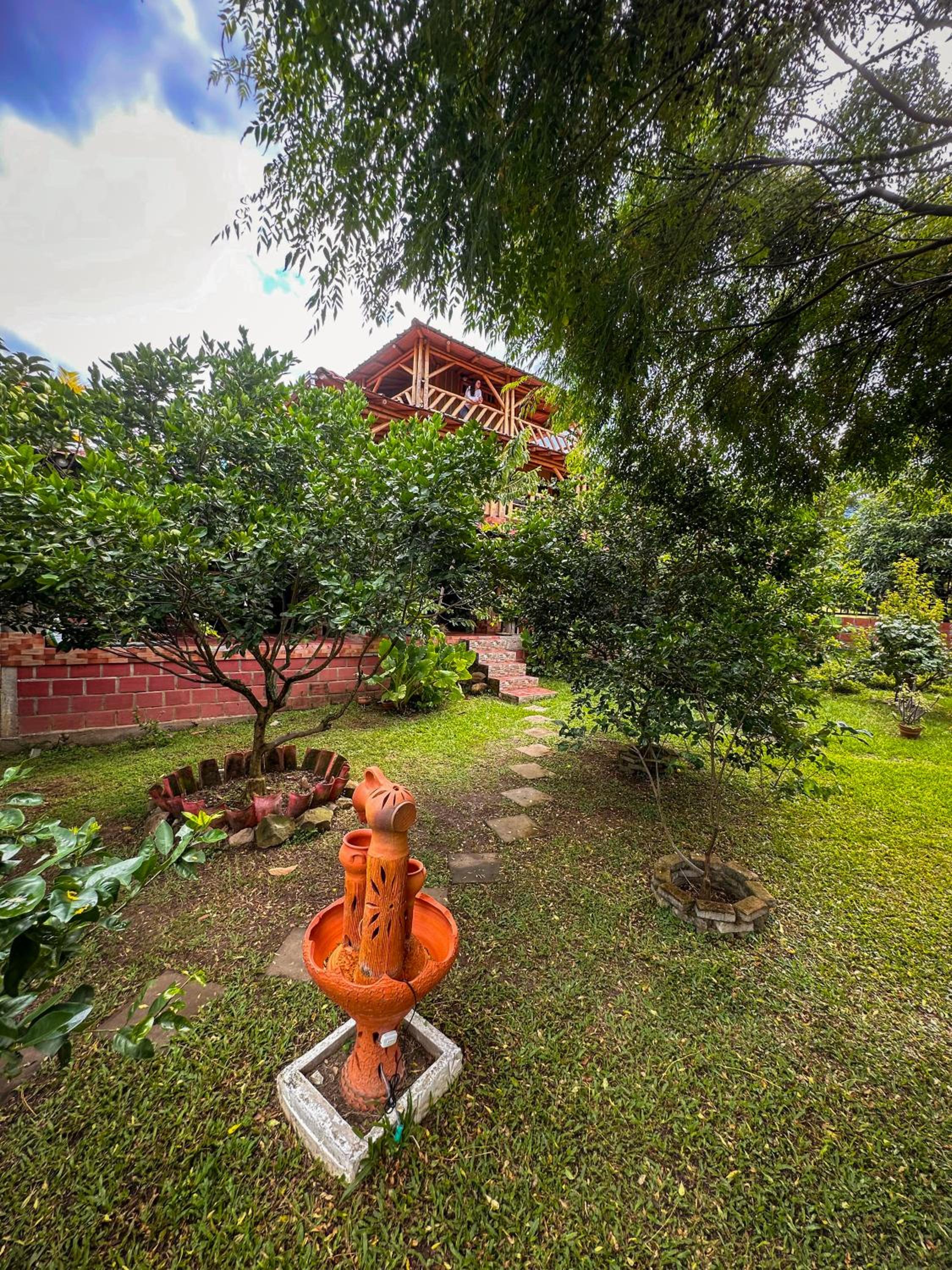 La Casa de Ariel, La Ulloa