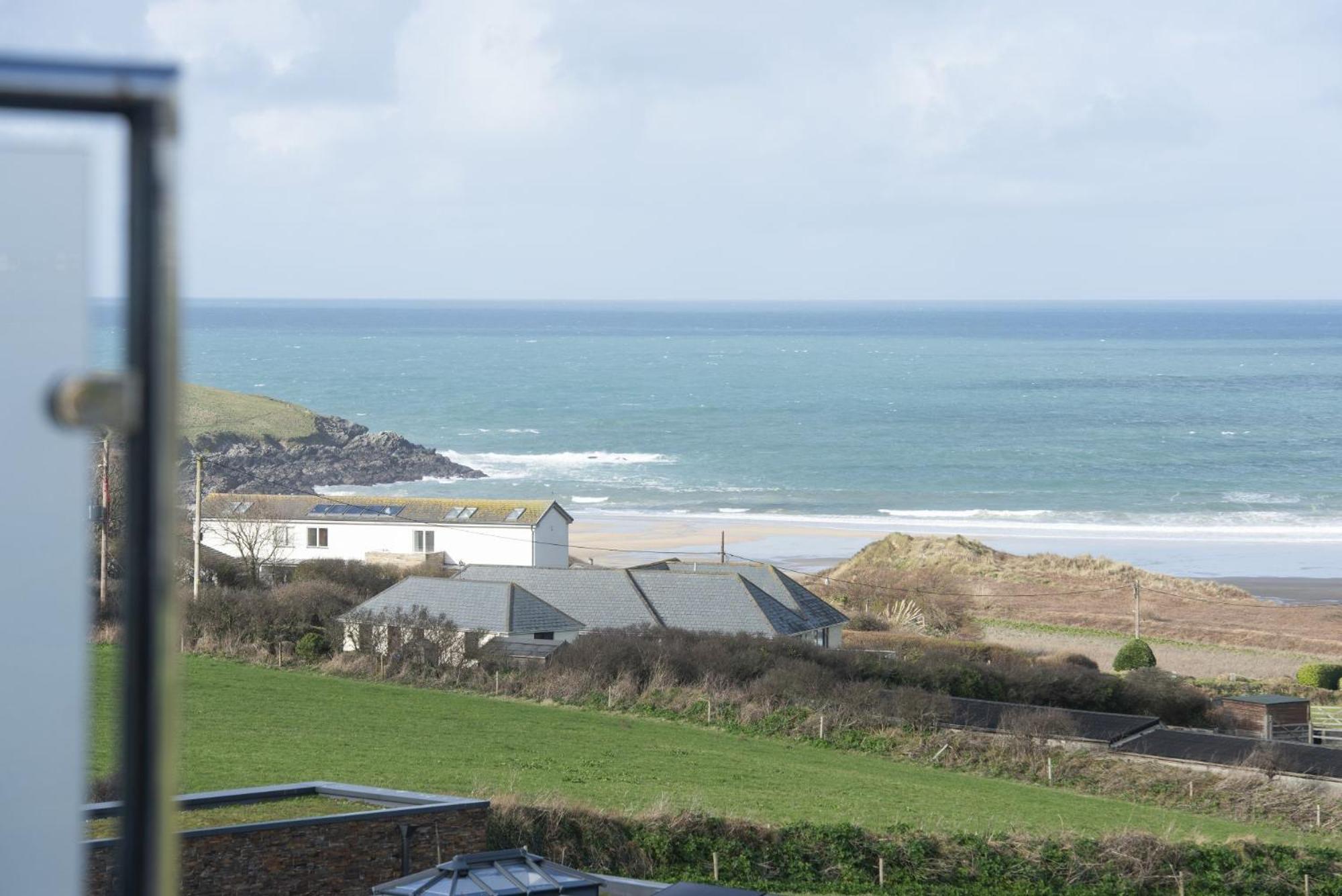 Beachview Apartment 8, Crantock,Newquay