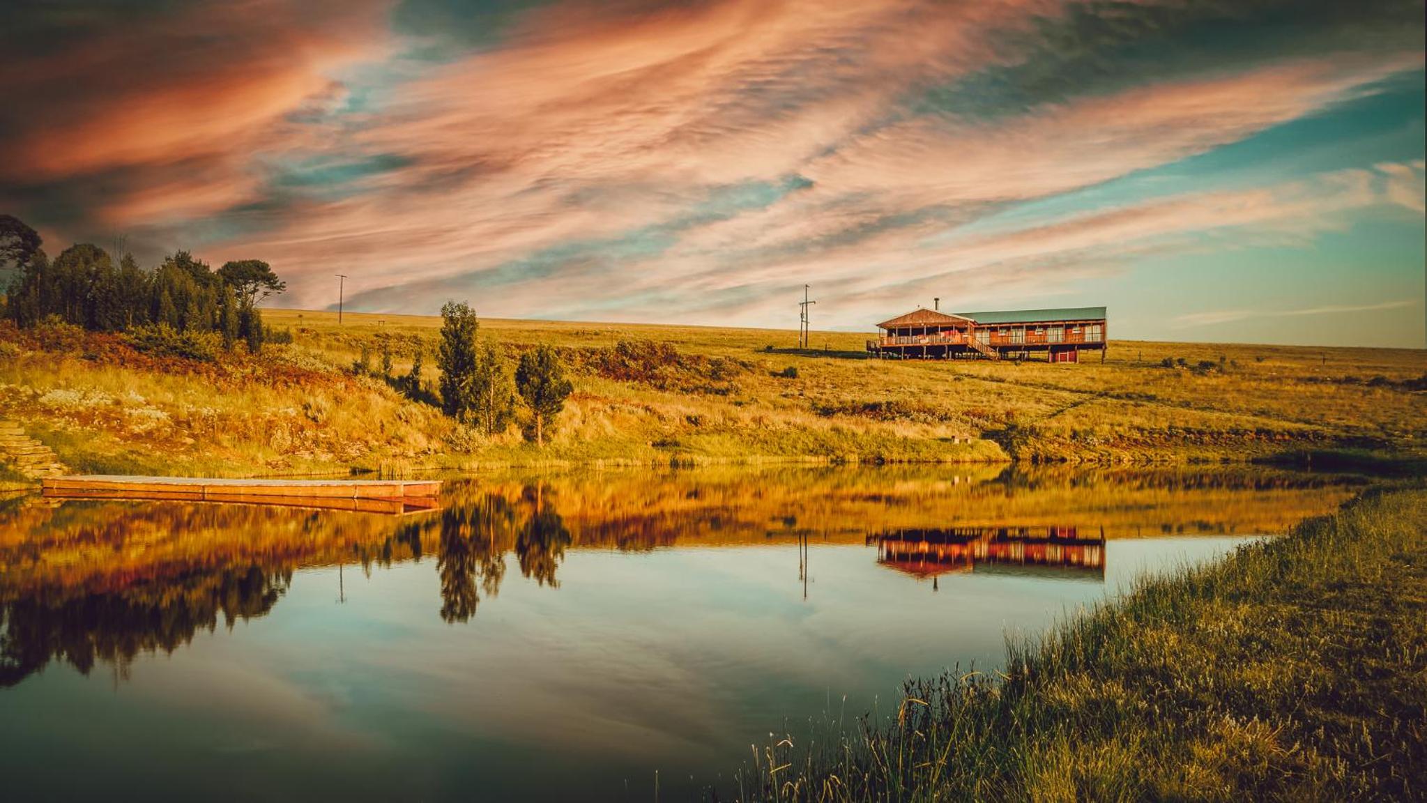 Log Cabin Moonlight Meadows Dullstroom. view 4