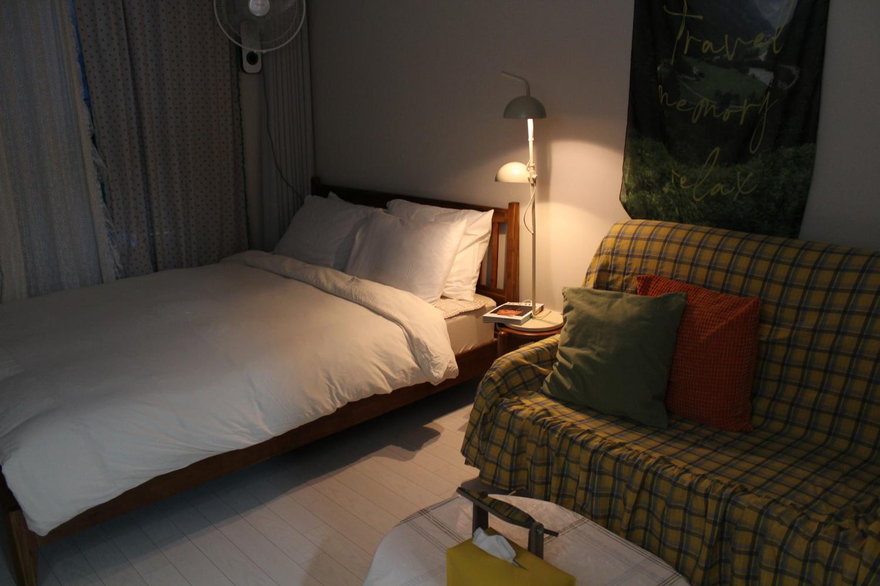 hotel room