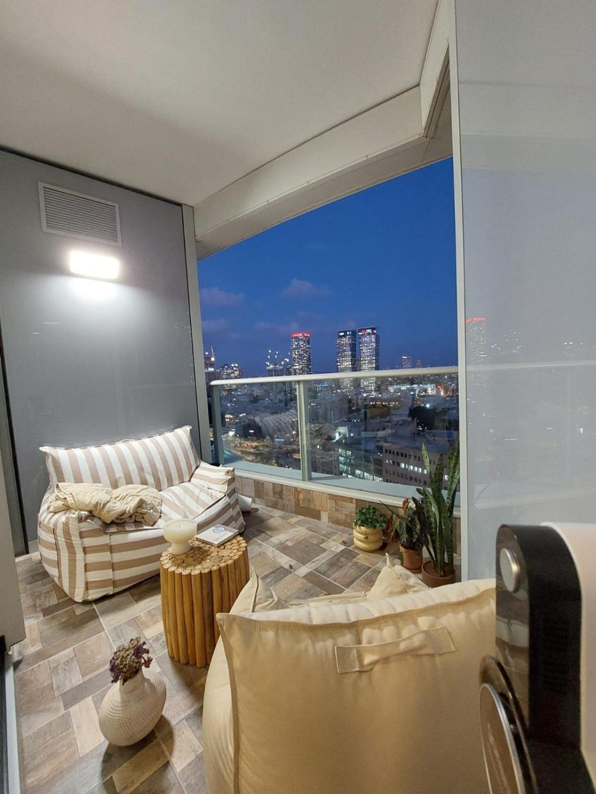 Gindi Tower Apartments TLV view 4