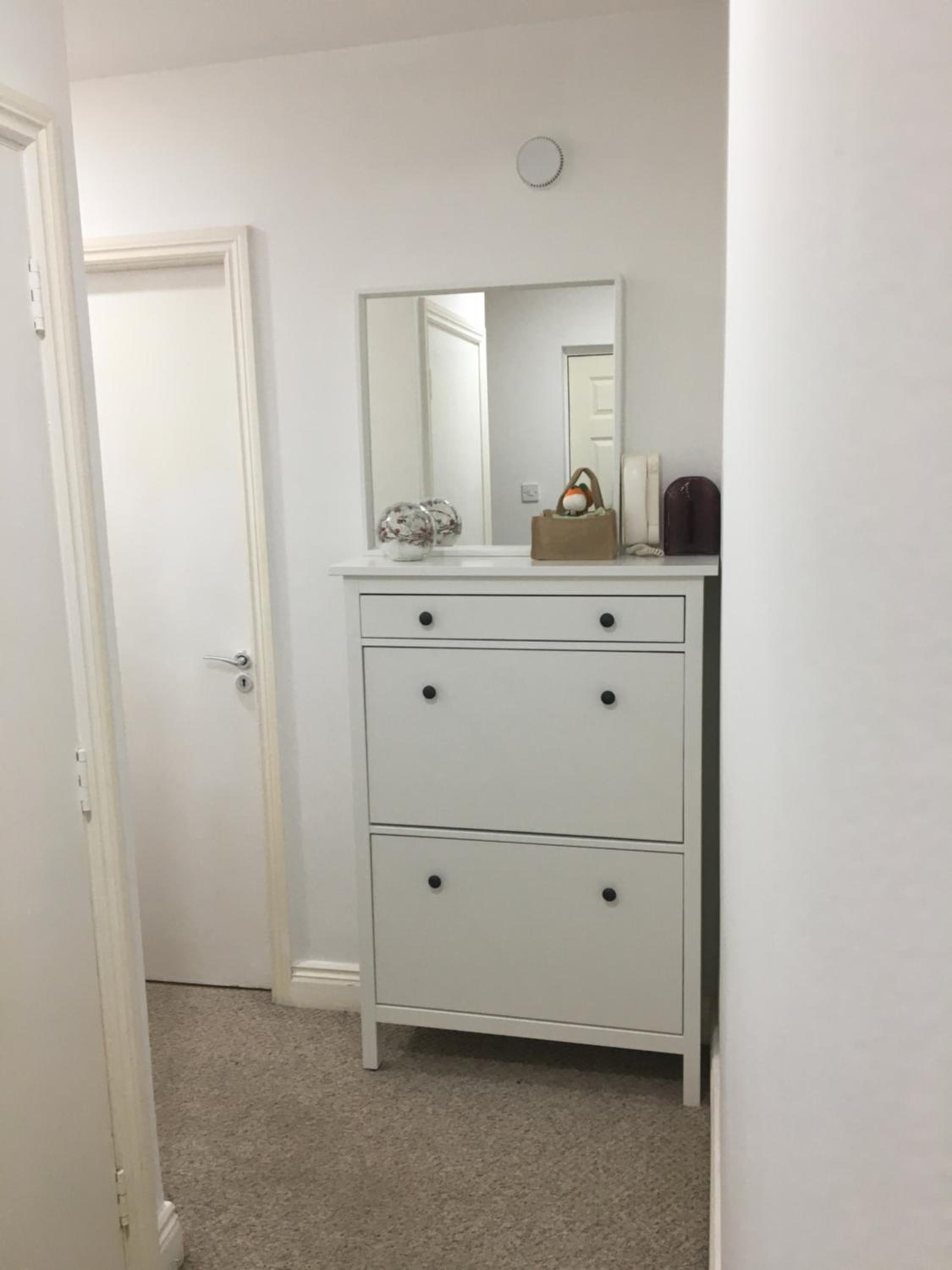 Central Spacious 3 Bedroom Apartment With Parking