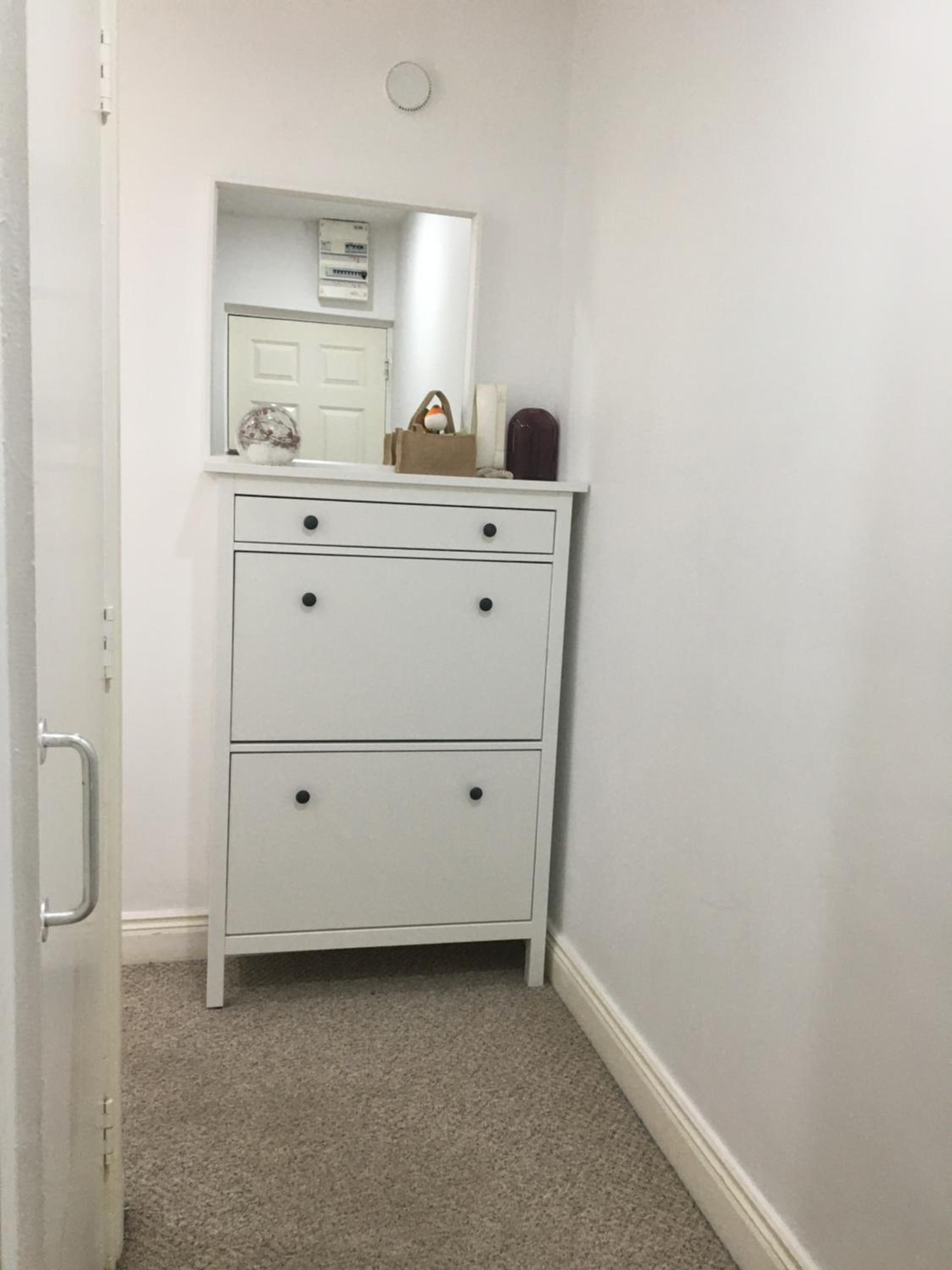 Central Spacious 3 Bedroom Apartment With Parking