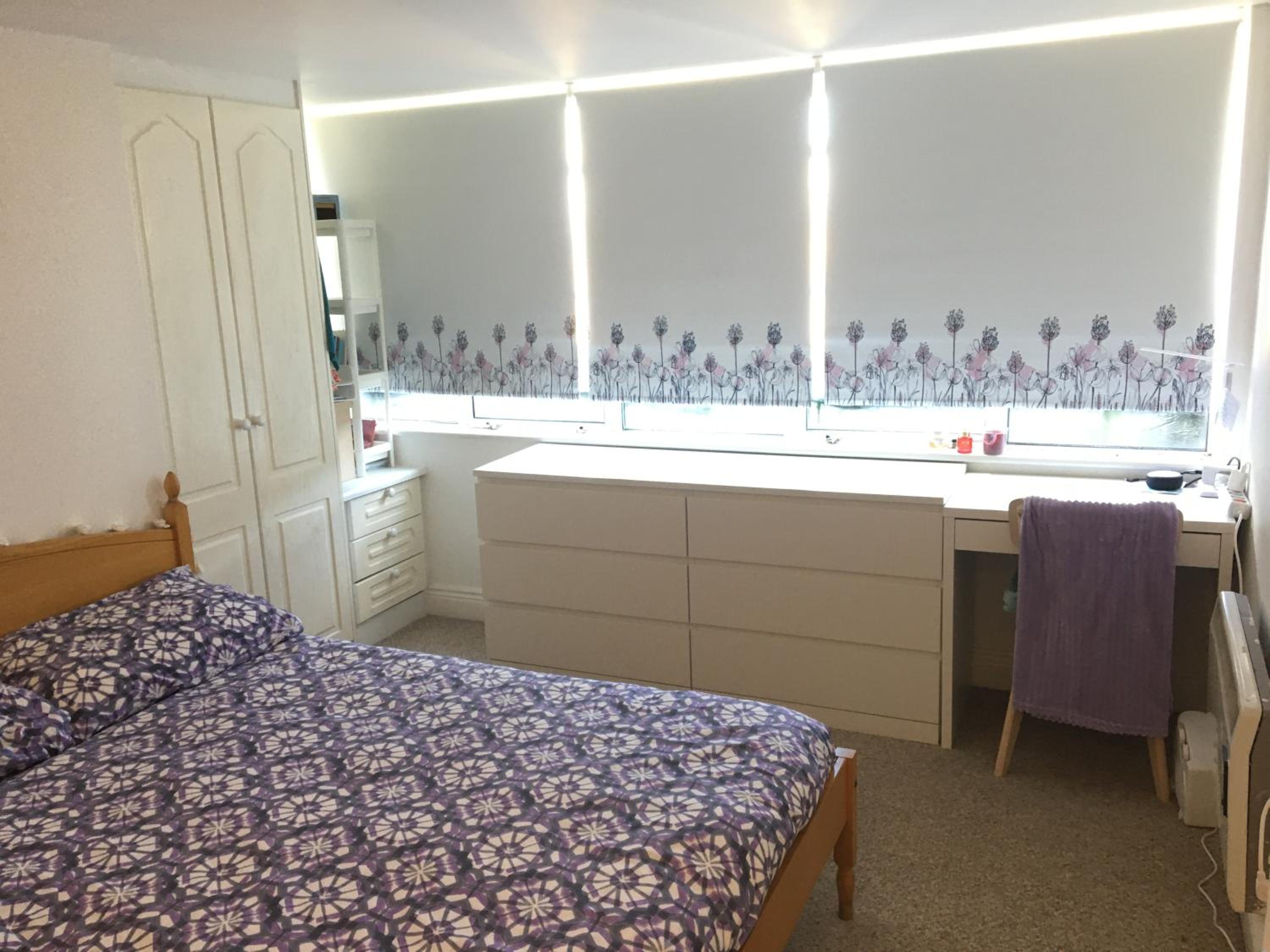 Central Spacious 3 Bedroom Apartment With Parking