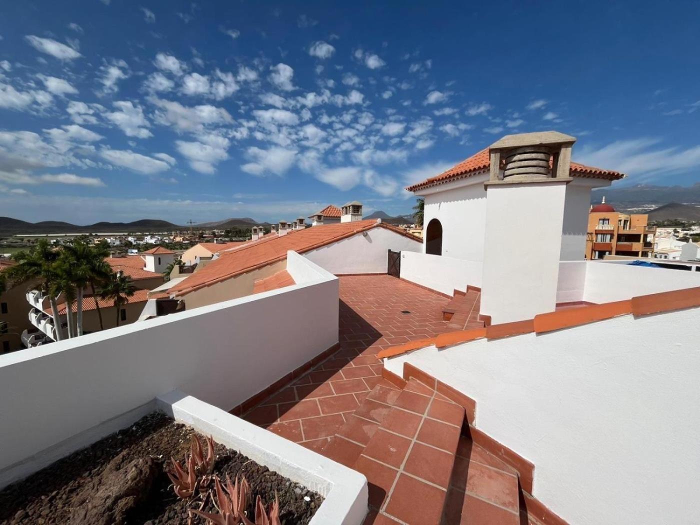 501.Serene studio with large terrace and pool view 5