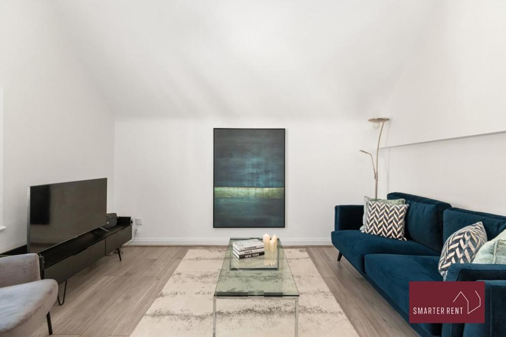Richmond - 2 Bedroom Duplex Flat - With Parking view 3