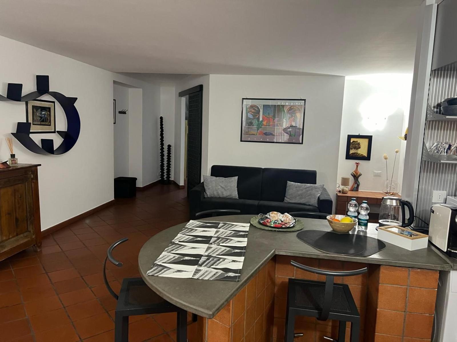 Photo 33