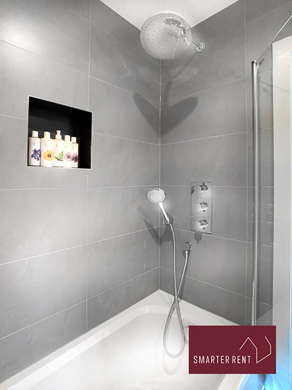 Eton Windsor - 1 Bedroom Flat - With Parking view 2