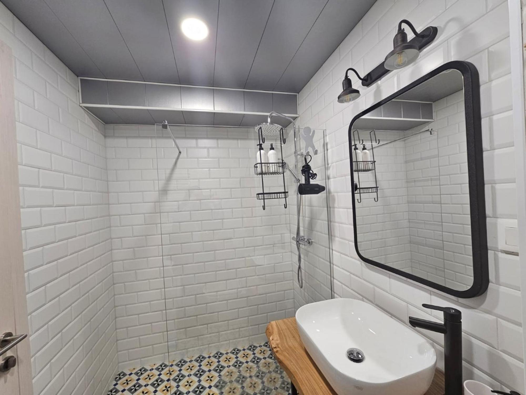 Evdo Apartments F4 Royal Studio view 3