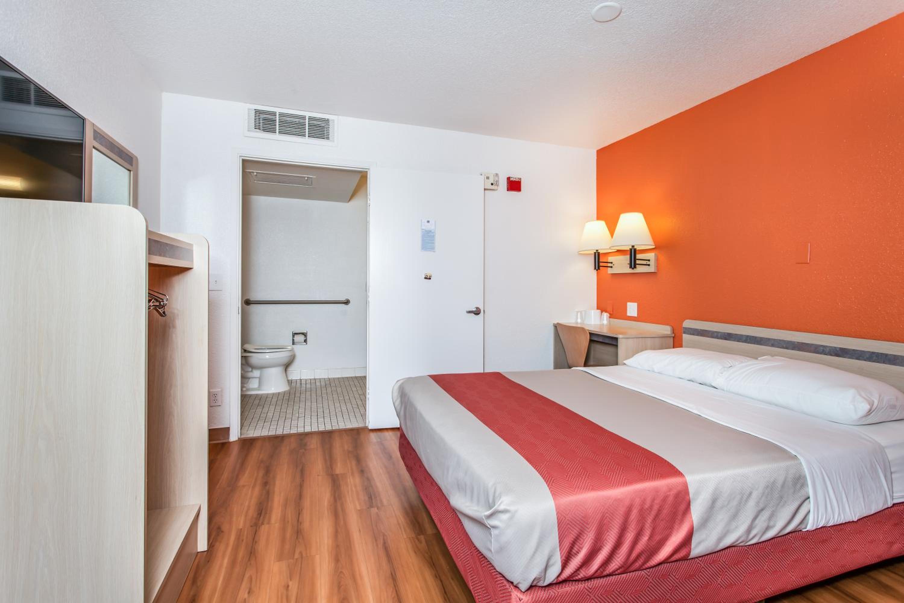 Motel 6-Vacaville, CA