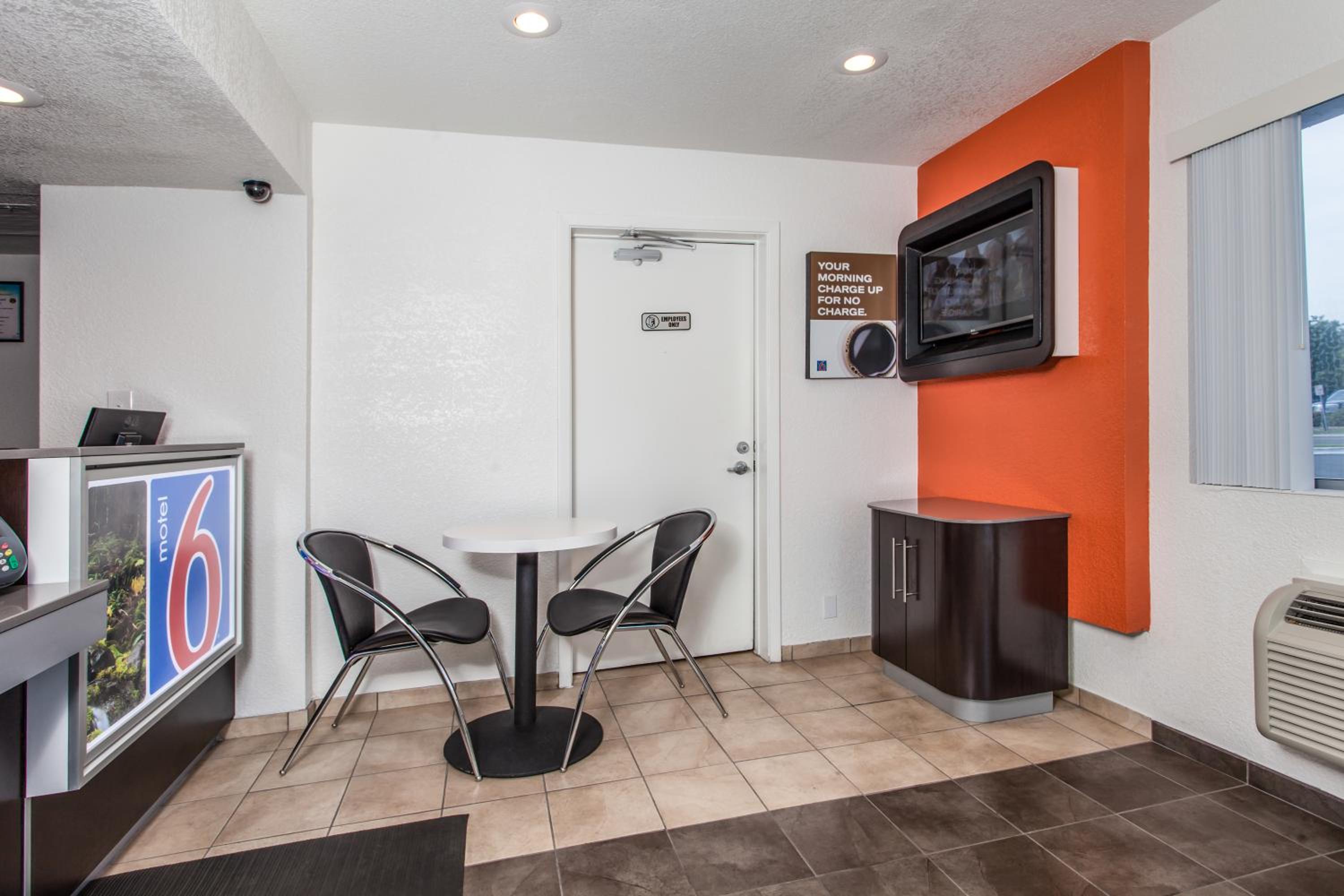 Motel 6-Vacaville, CA