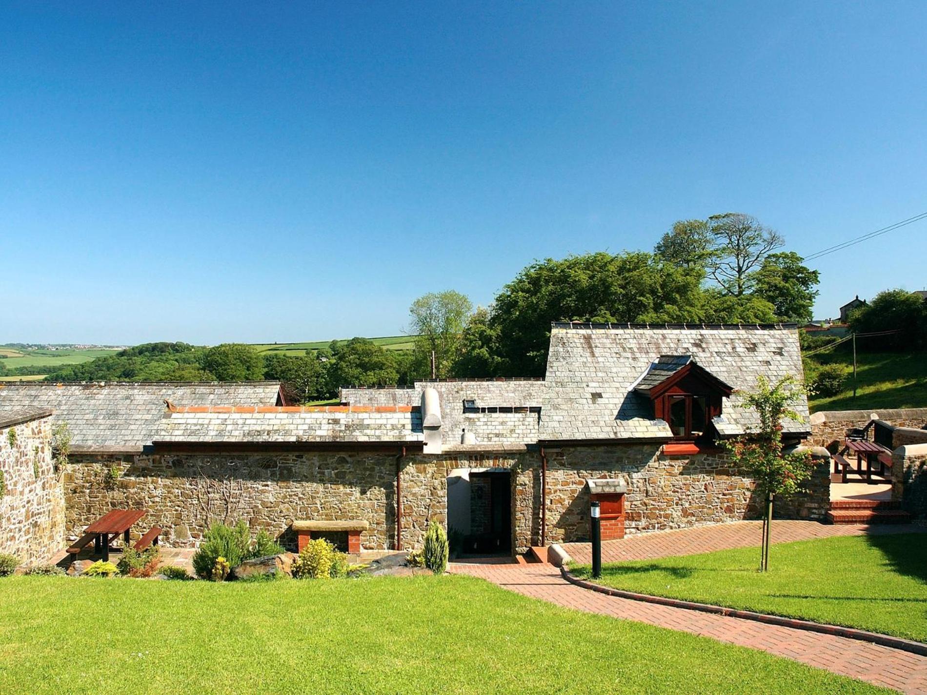 4 Bed in Bideford oc-oappl view 5