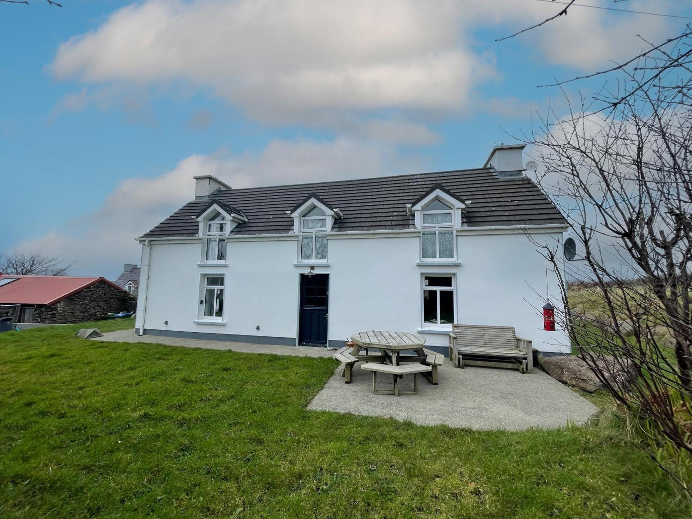 Ballylusky Holiday Home by Trident Holiday Homes view 2