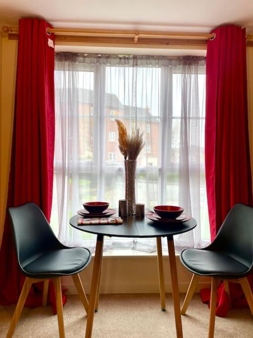 2bdroom city center house Perfect for contractors view 2