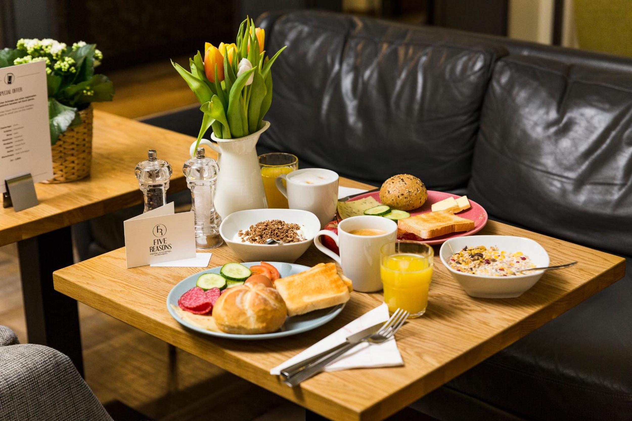 Five Reasons Hostel & Hotel