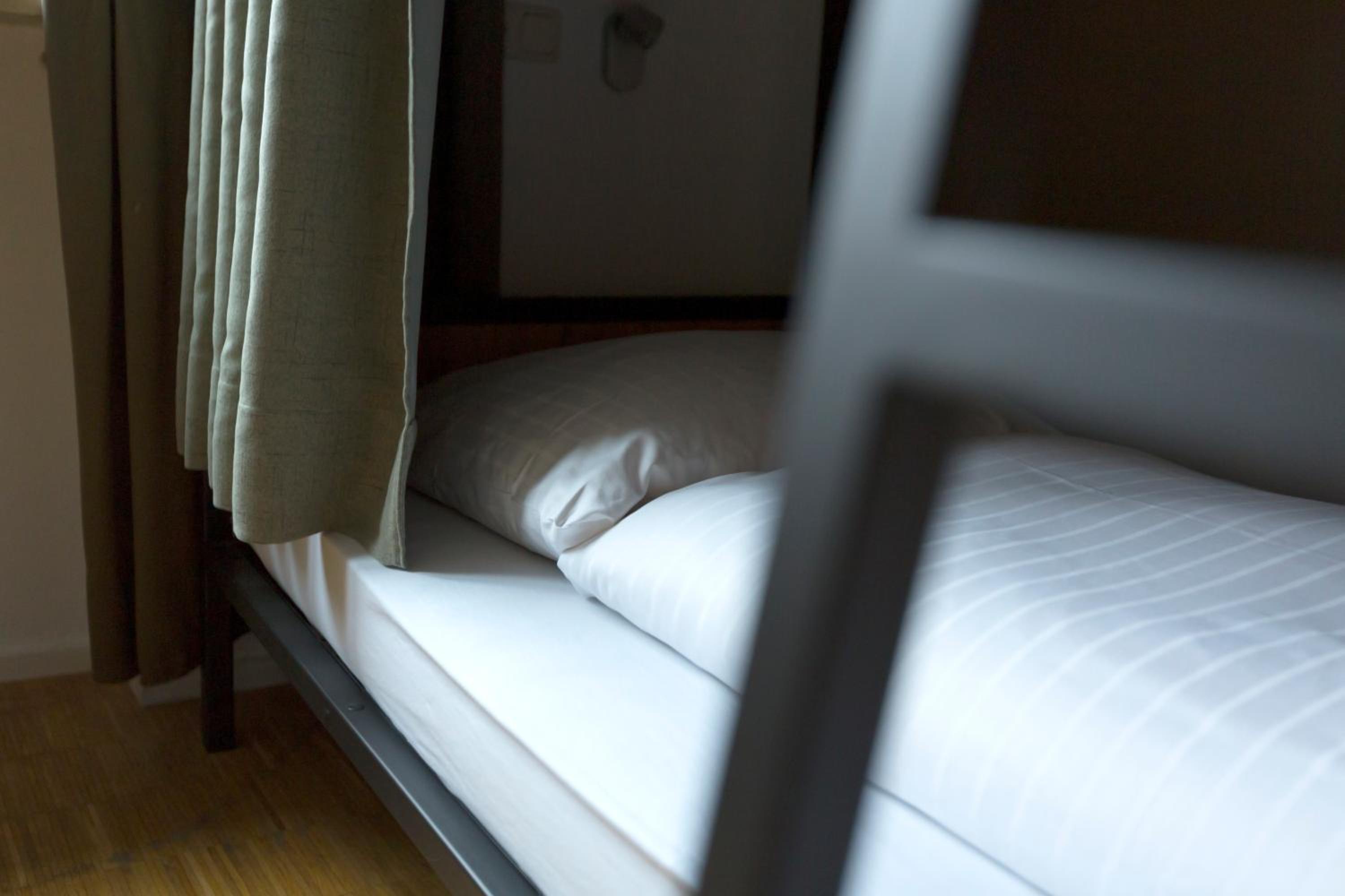 Five Reasons Hostel & Hotel