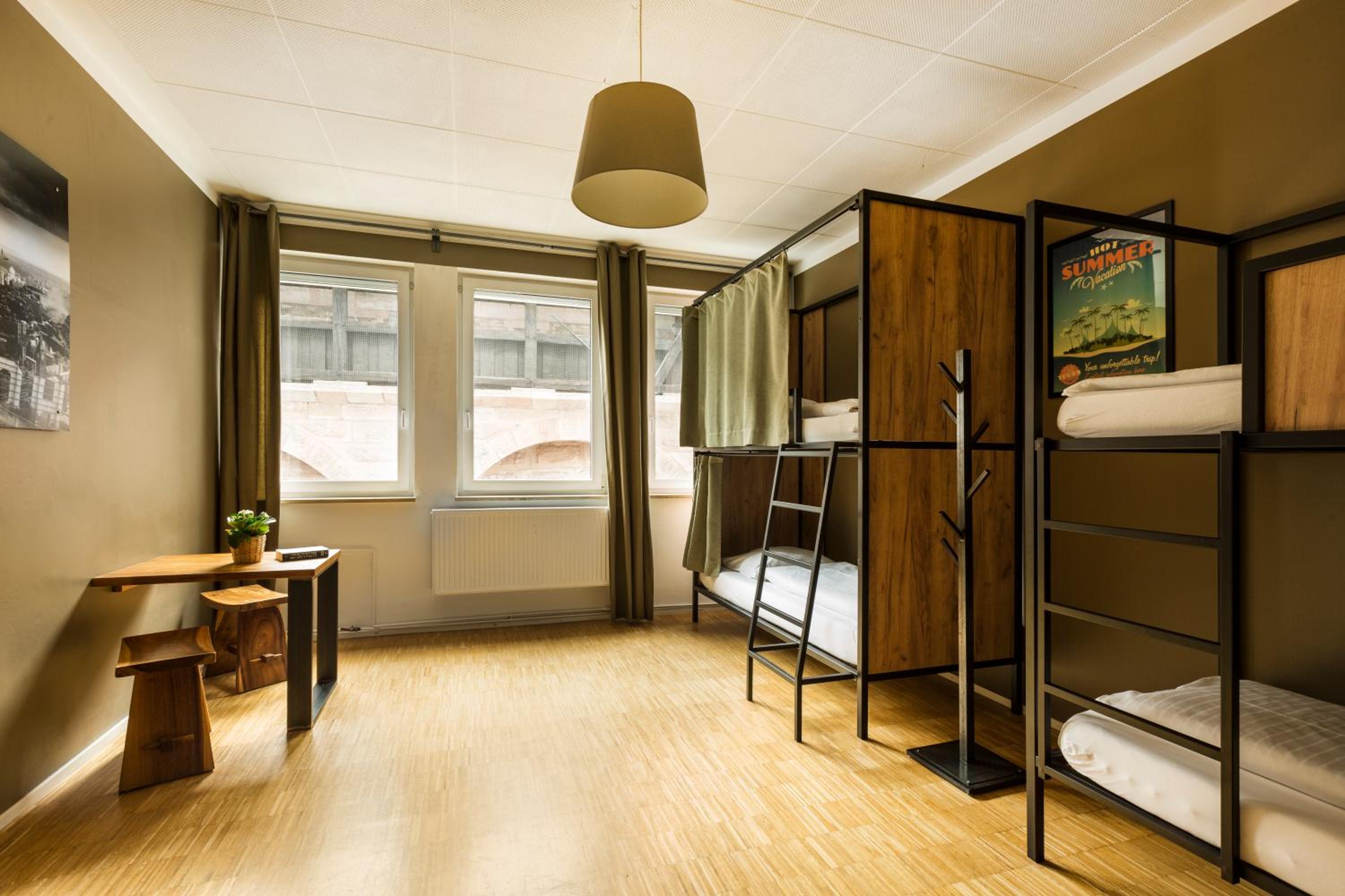 Five Reasons Hostel & Hotel