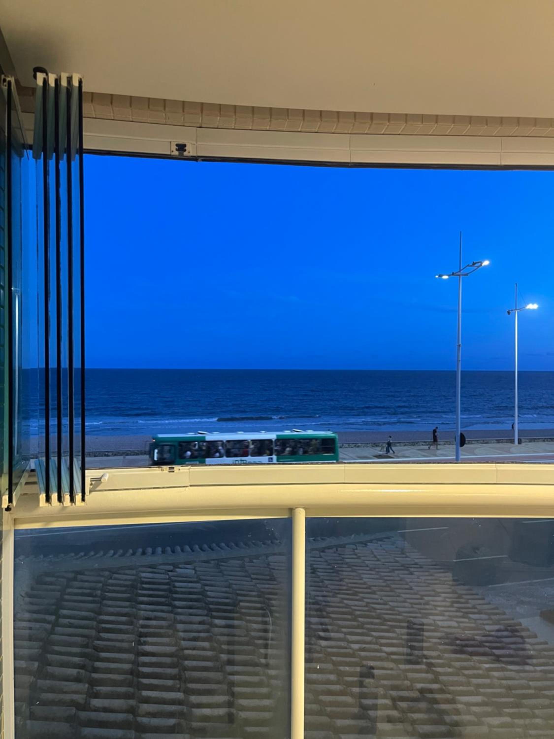 Novo quarto e sala - J. Armação - Vista Mar!