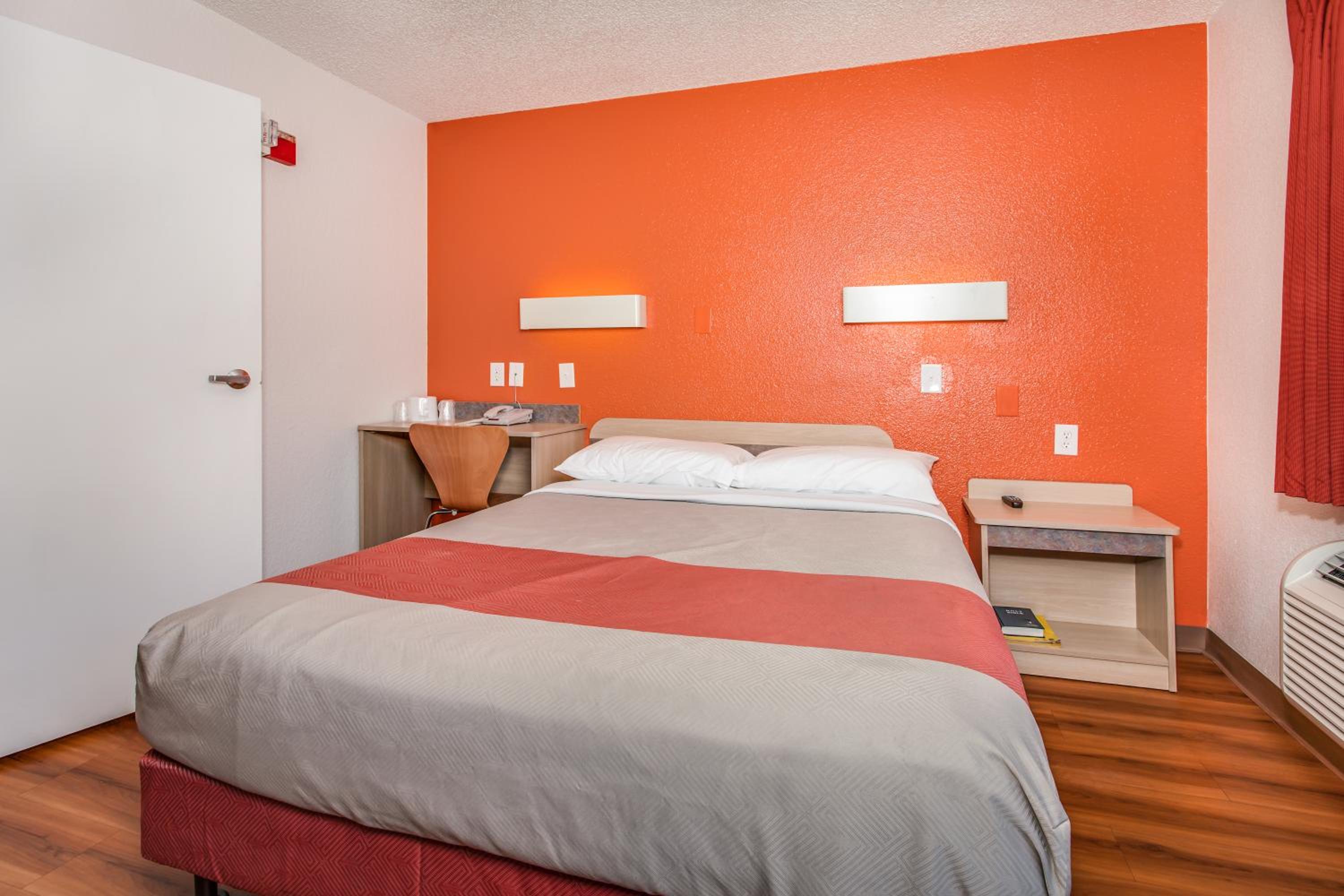 Fairfield Vacations - Motel 6-Fairfield, CA - North - Property Image 3