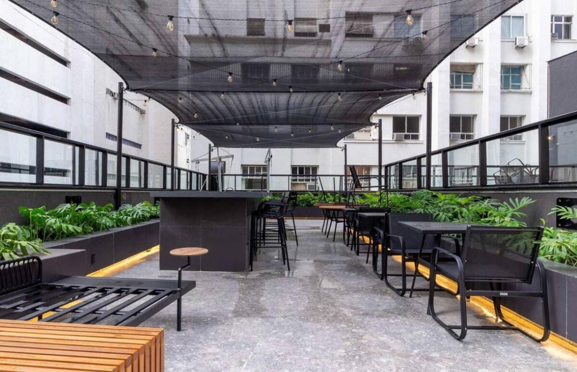 Lindo Studio entre a estação carioca e cinelandia.
