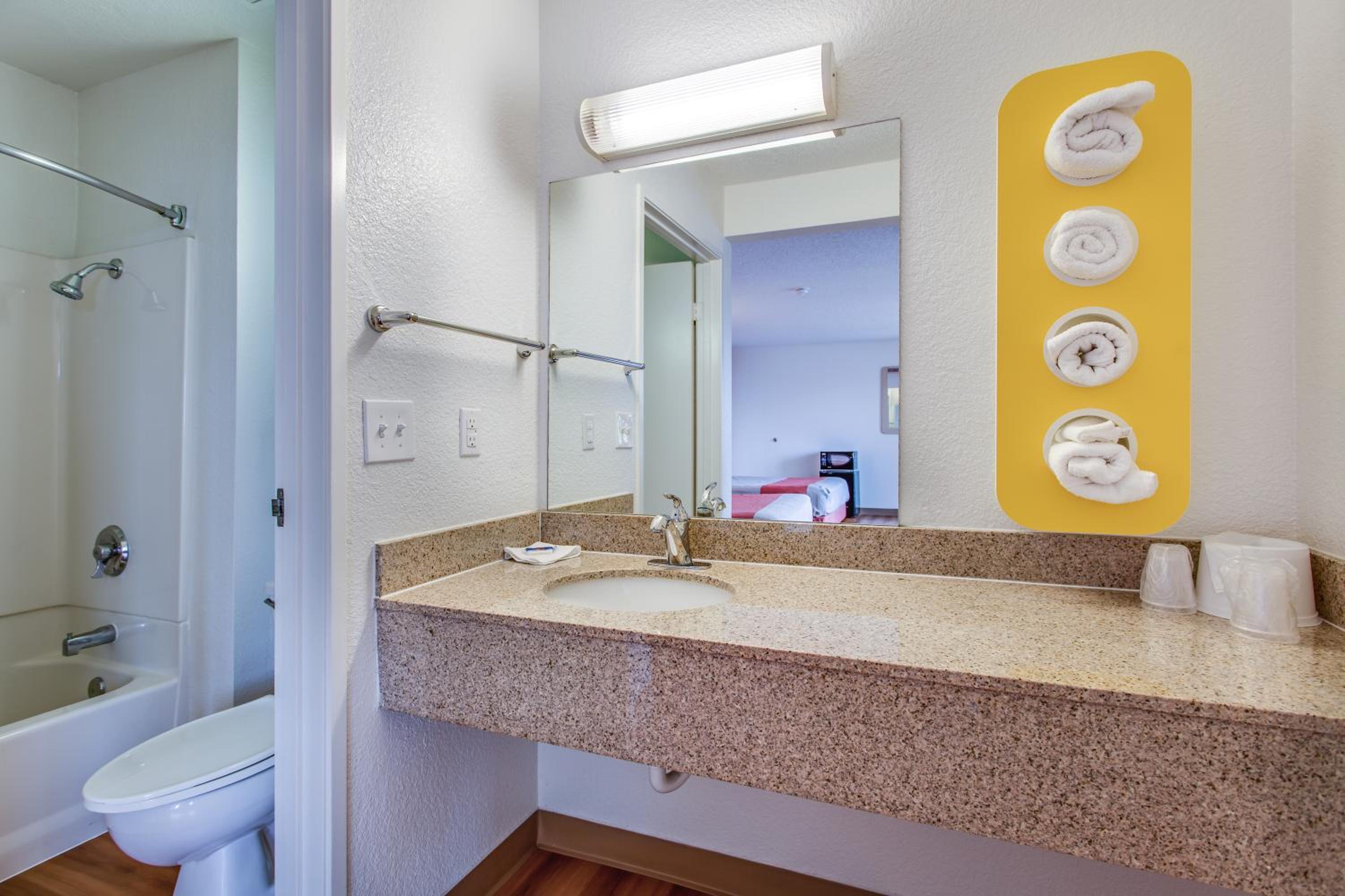 Fairfield Vacations - Motel 6-Fairfield, CA - North - Property Image 29