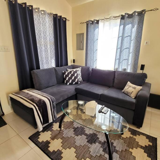 Gated Cozy Urban Luxe Retreat view 5