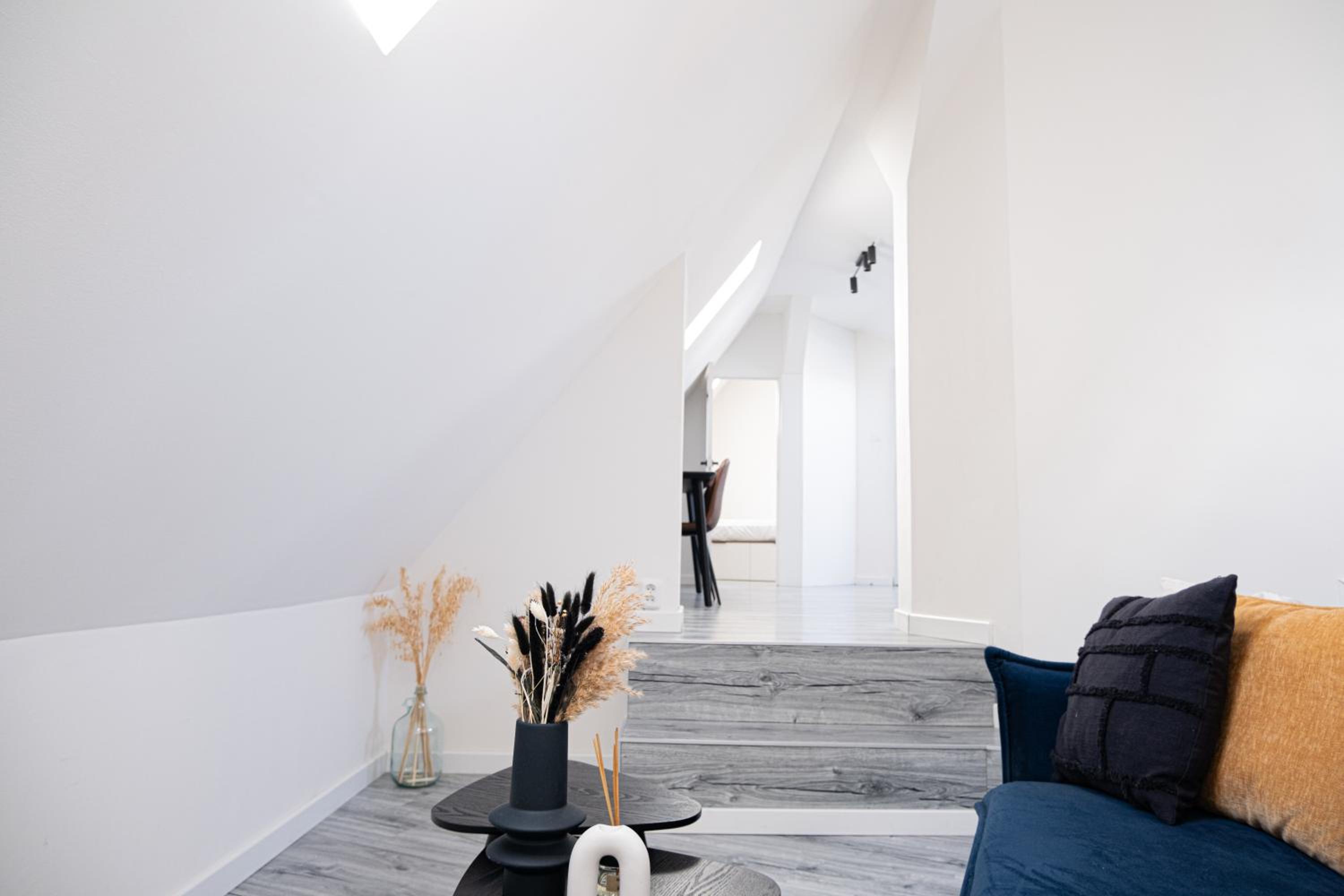 Rentero Artsy Roof Top Apartment in City Centre