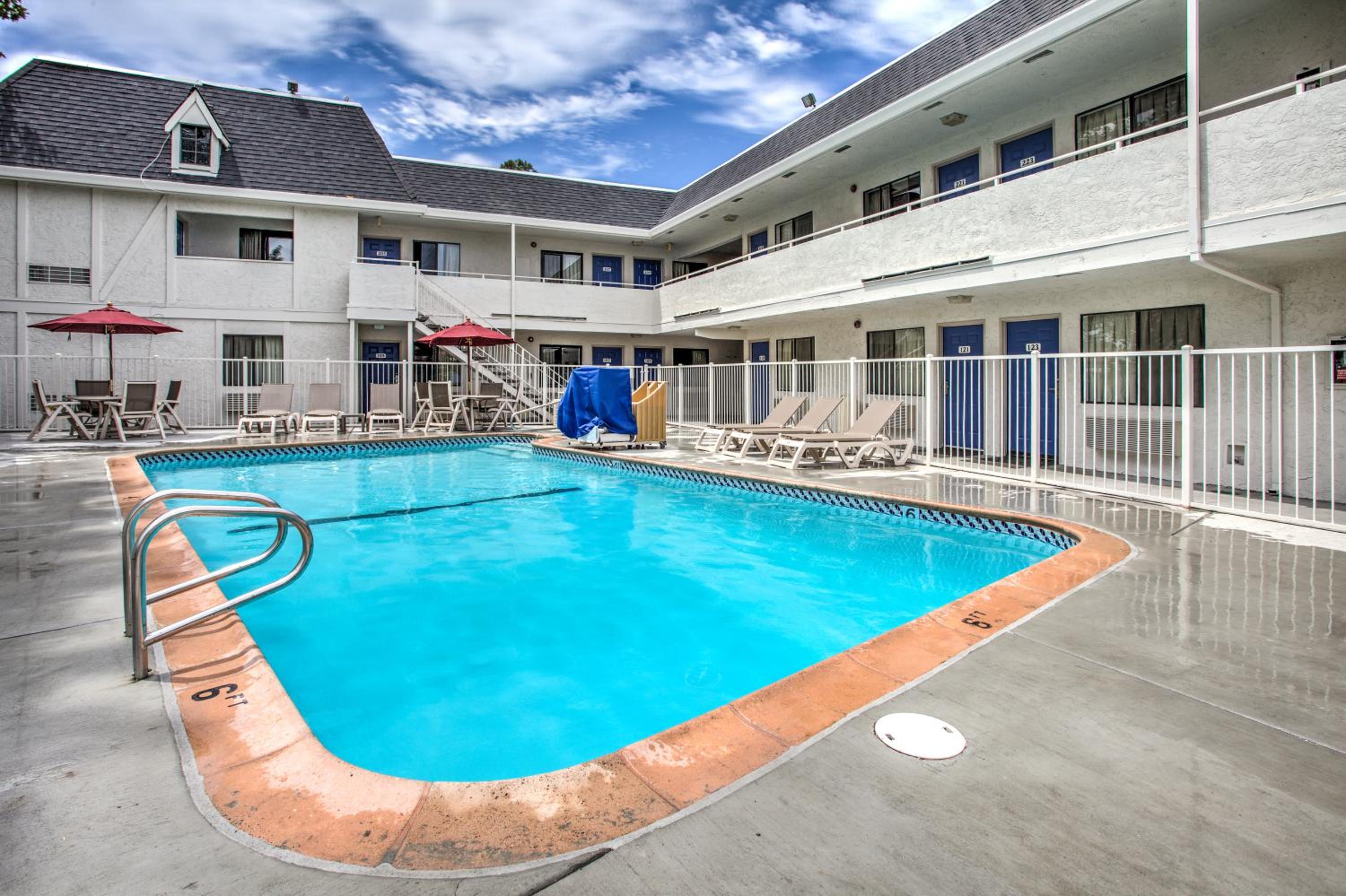 Fairfield Vacations - Motel 6-Fairfield, CA - North - Property Image 11