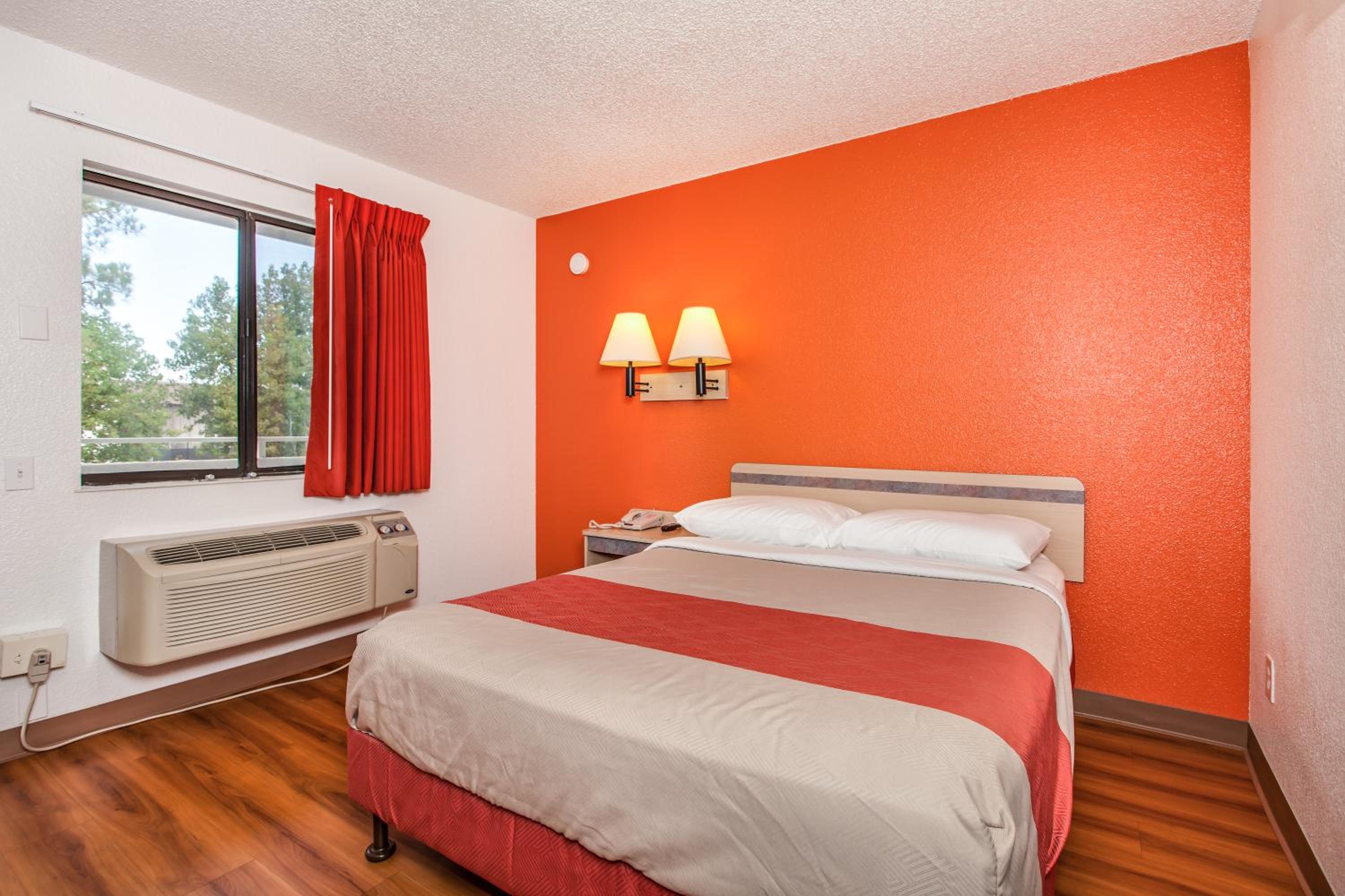 Fairfield Vacations - Motel 6-Fairfield, CA - North - Property Image 22
