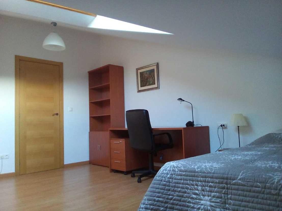 Dachwohnung mit Terasse und Meerblick unweit des Strandes