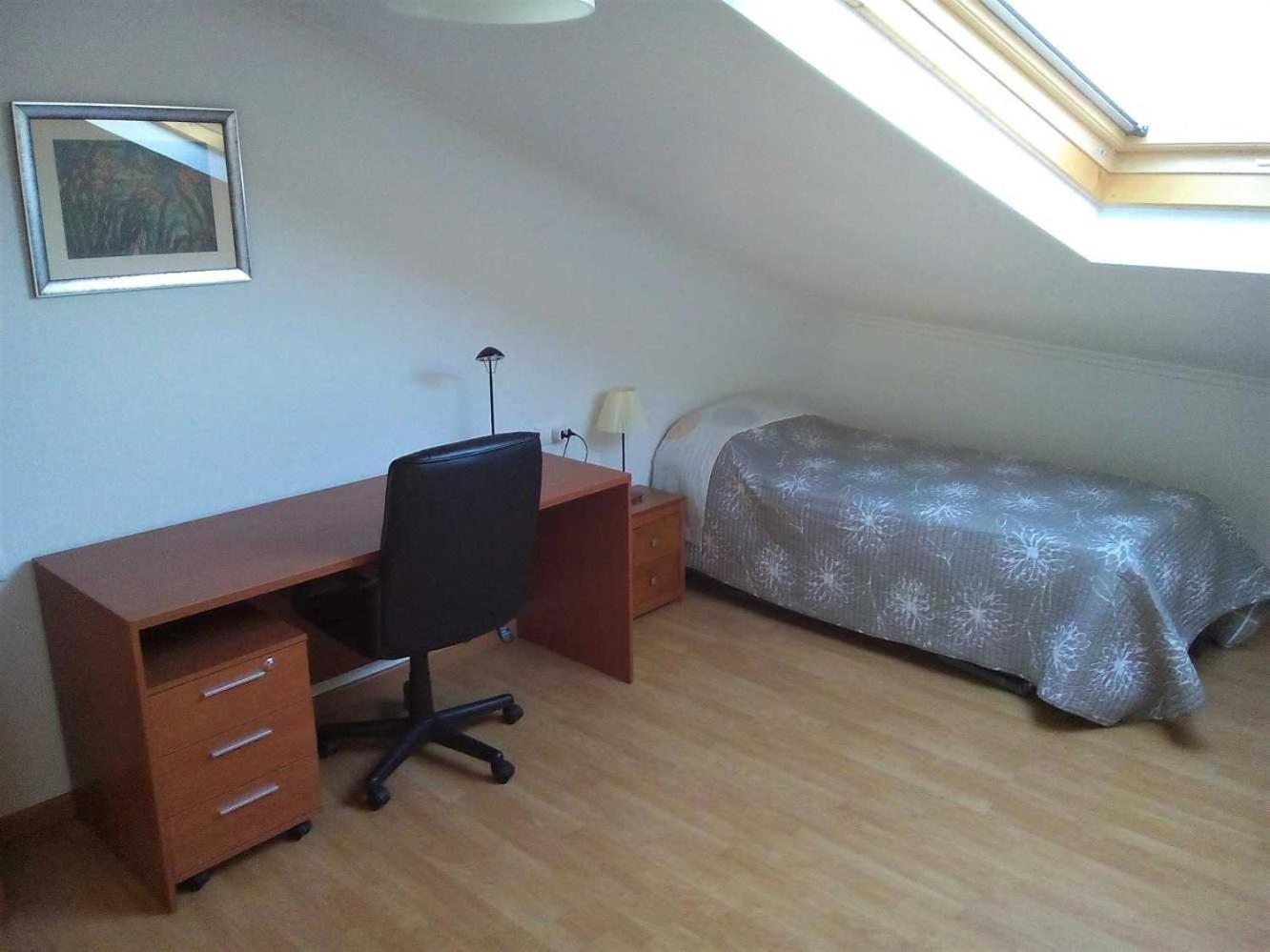 Dachwohnung mit Terasse und Meerblick unweit des Strandes