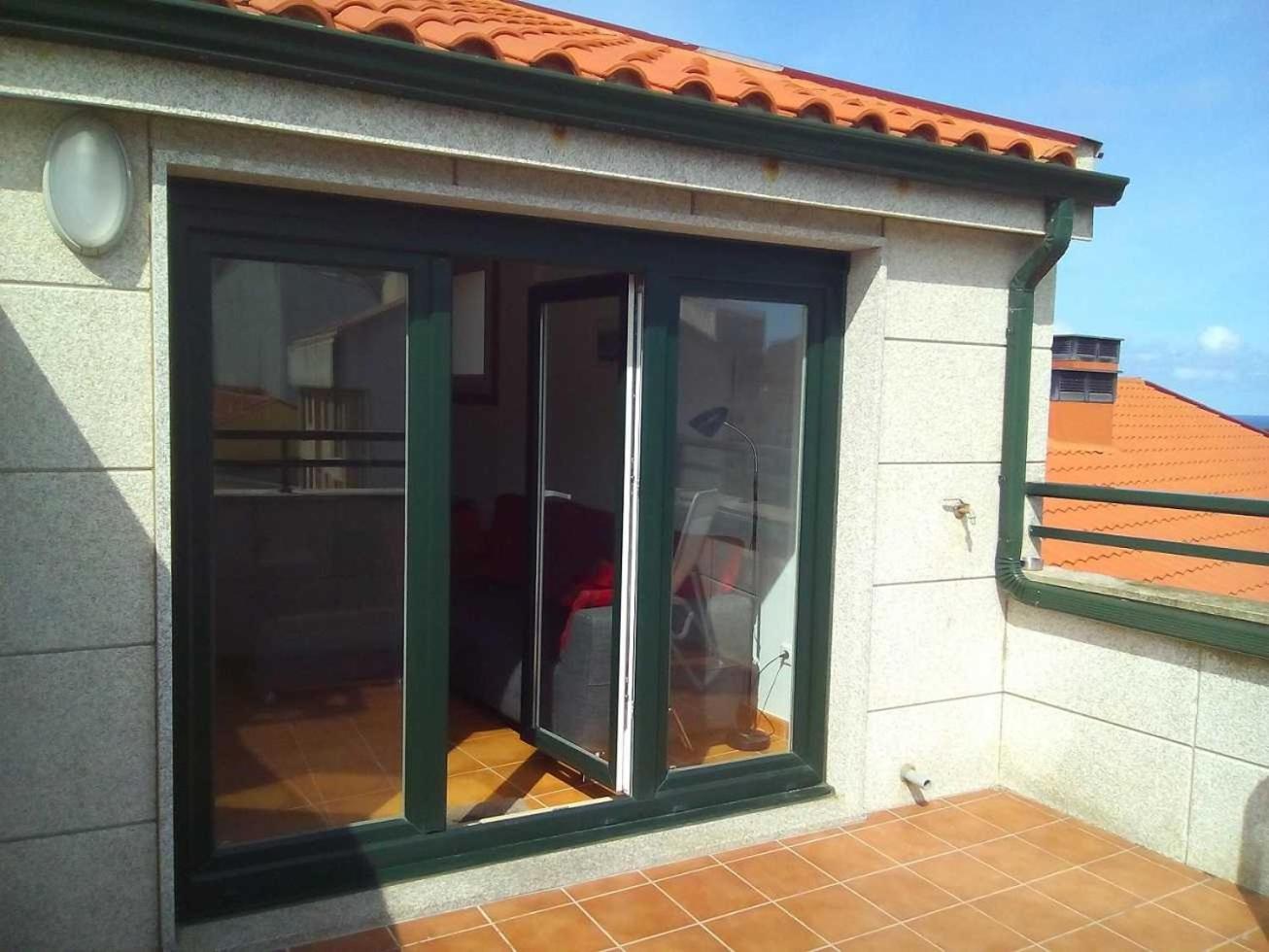 Dachwohnung mit Terasse und Meerblick unweit des Strandes