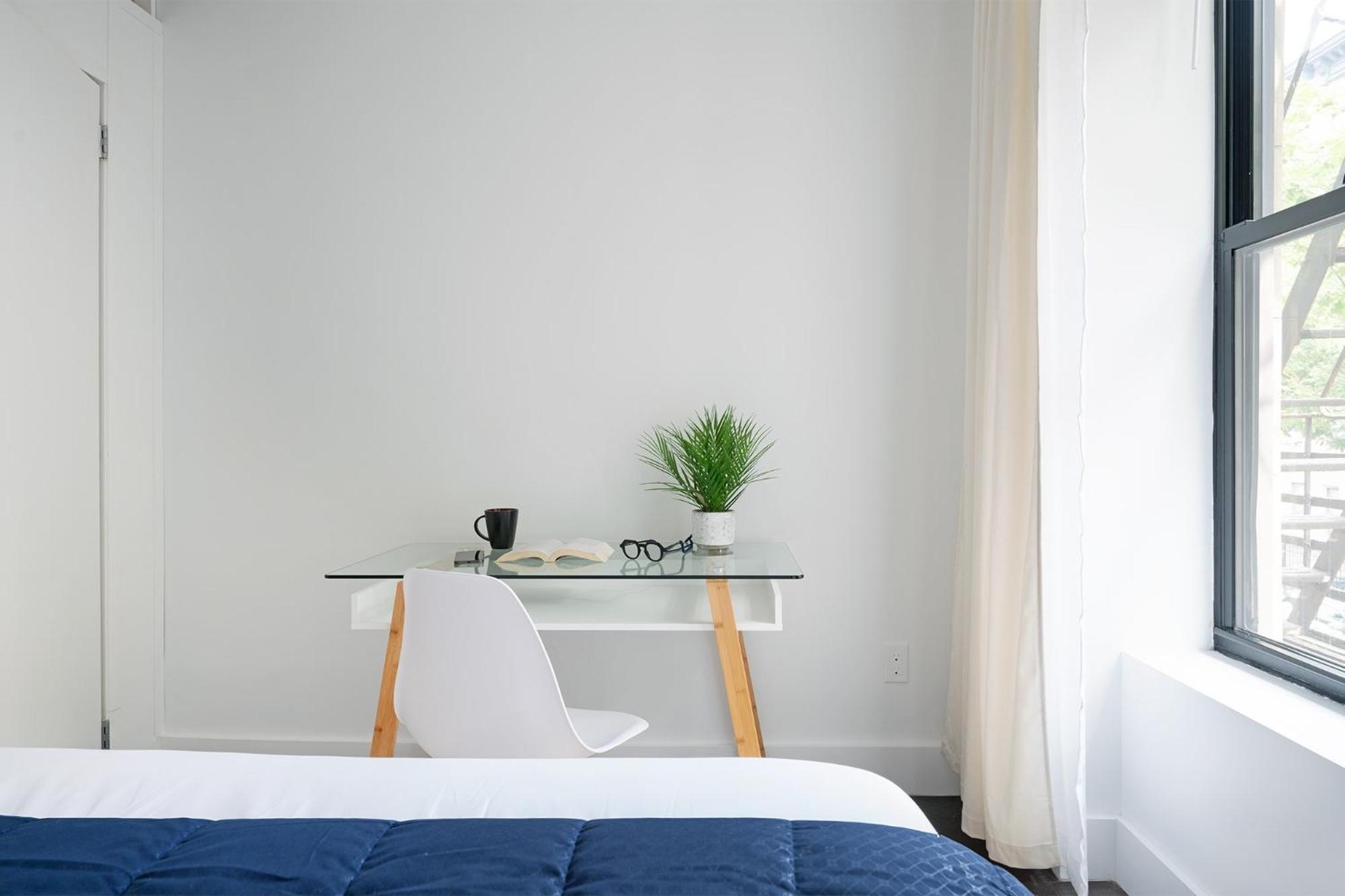 444-4F Newly renovated 1BR in Midtown West